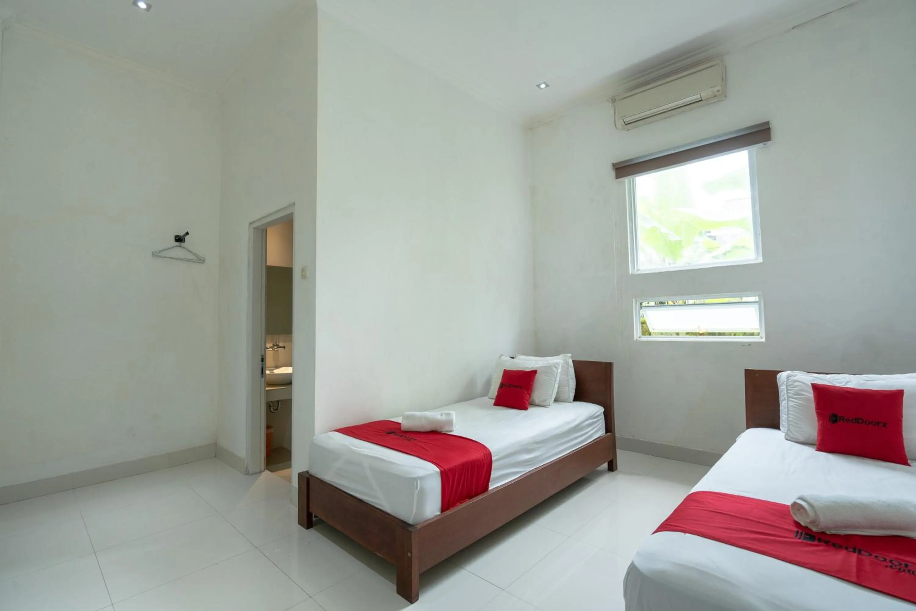Bedroom, Bed in RedDoorz near Ubud Village