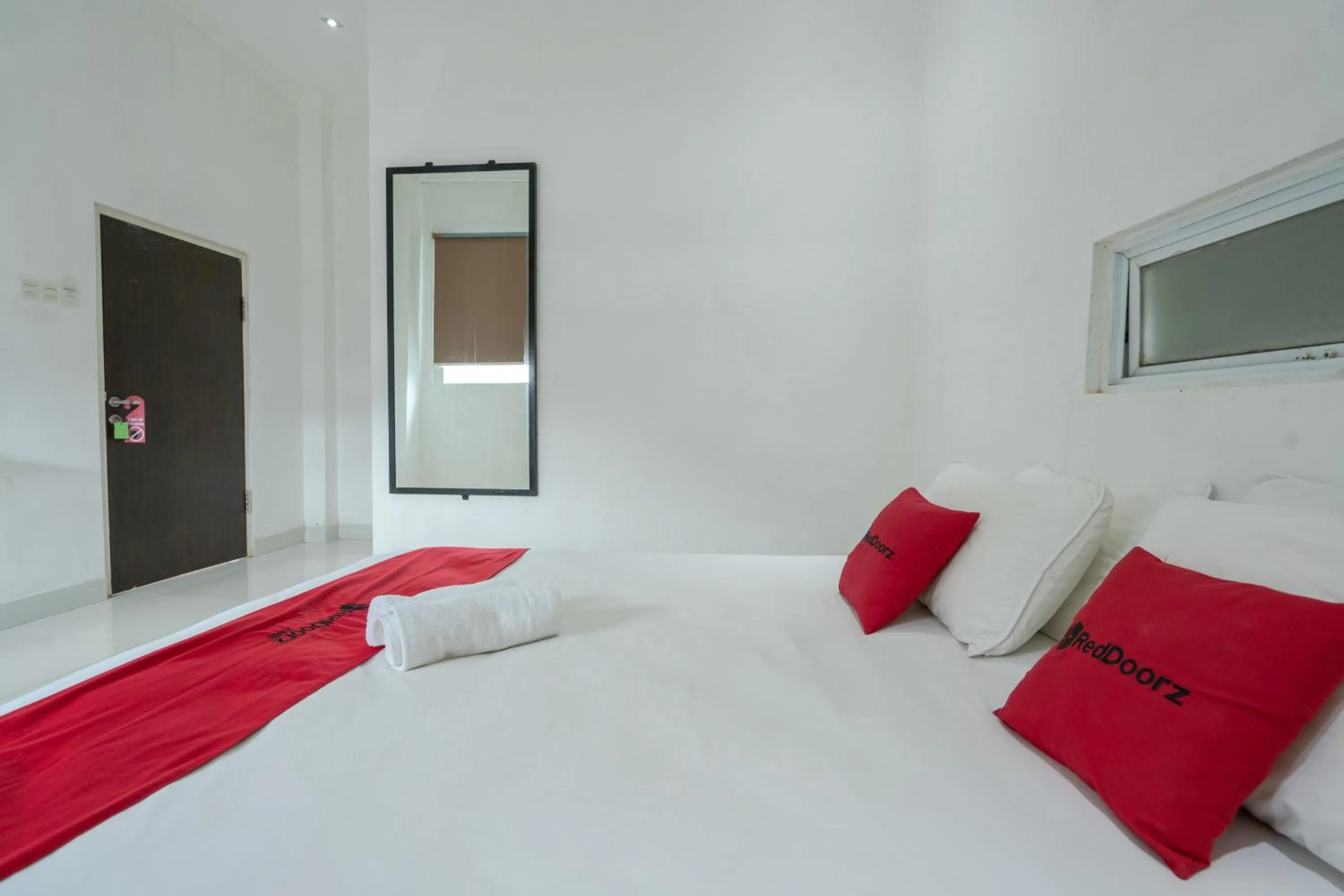 Bedroom, Bed in RedDoorz near Ubud Village