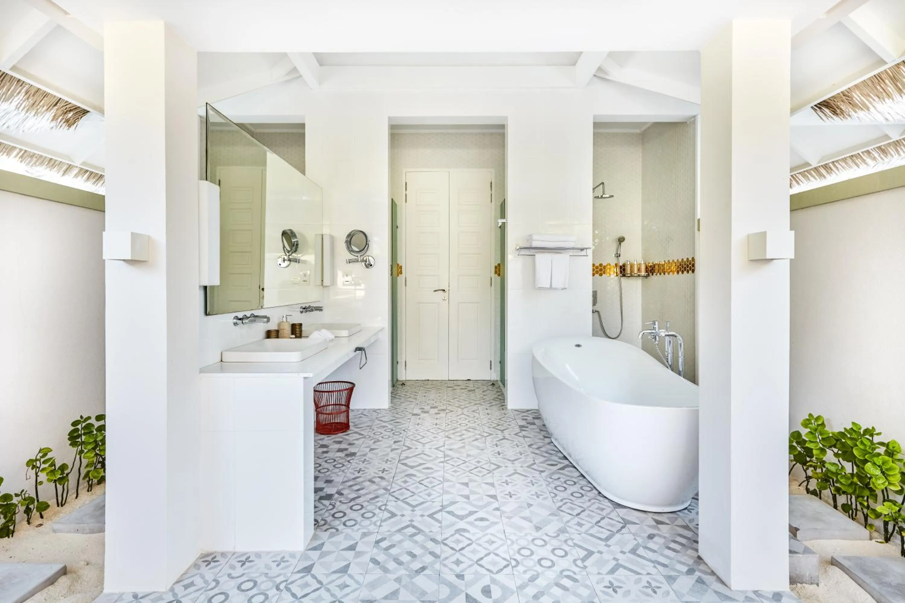 Bathroom in Sun Siyam Olhuveli