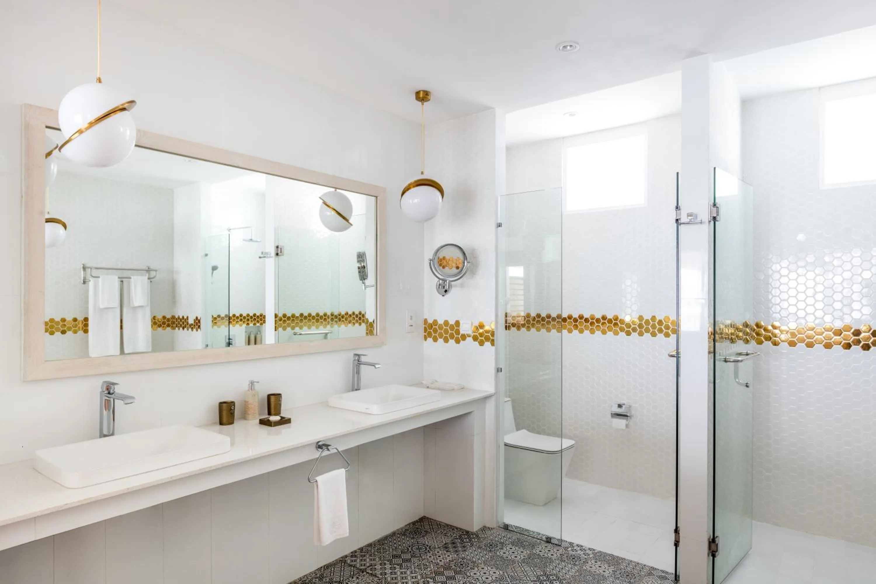 Bathroom in Sun Siyam Olhuveli