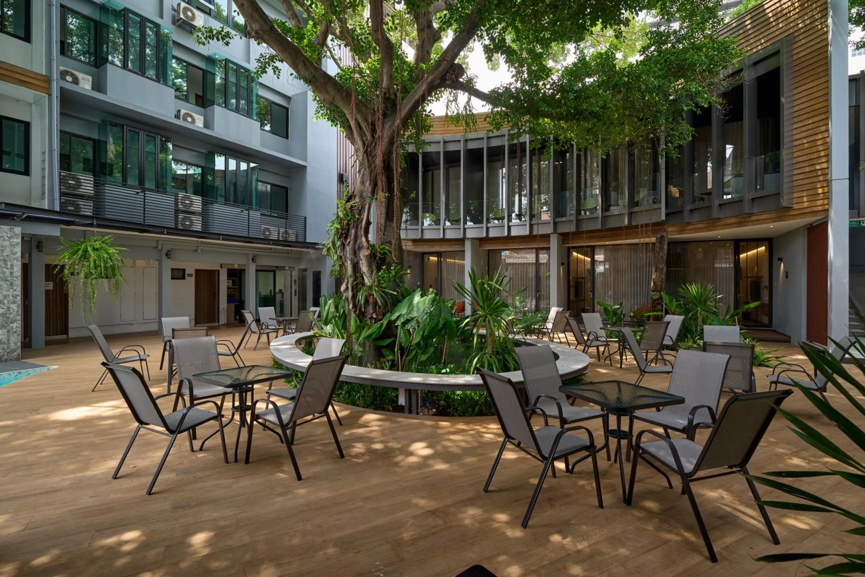 Inner courtyard view in Red Door Samsen Hotel, Bangkok
