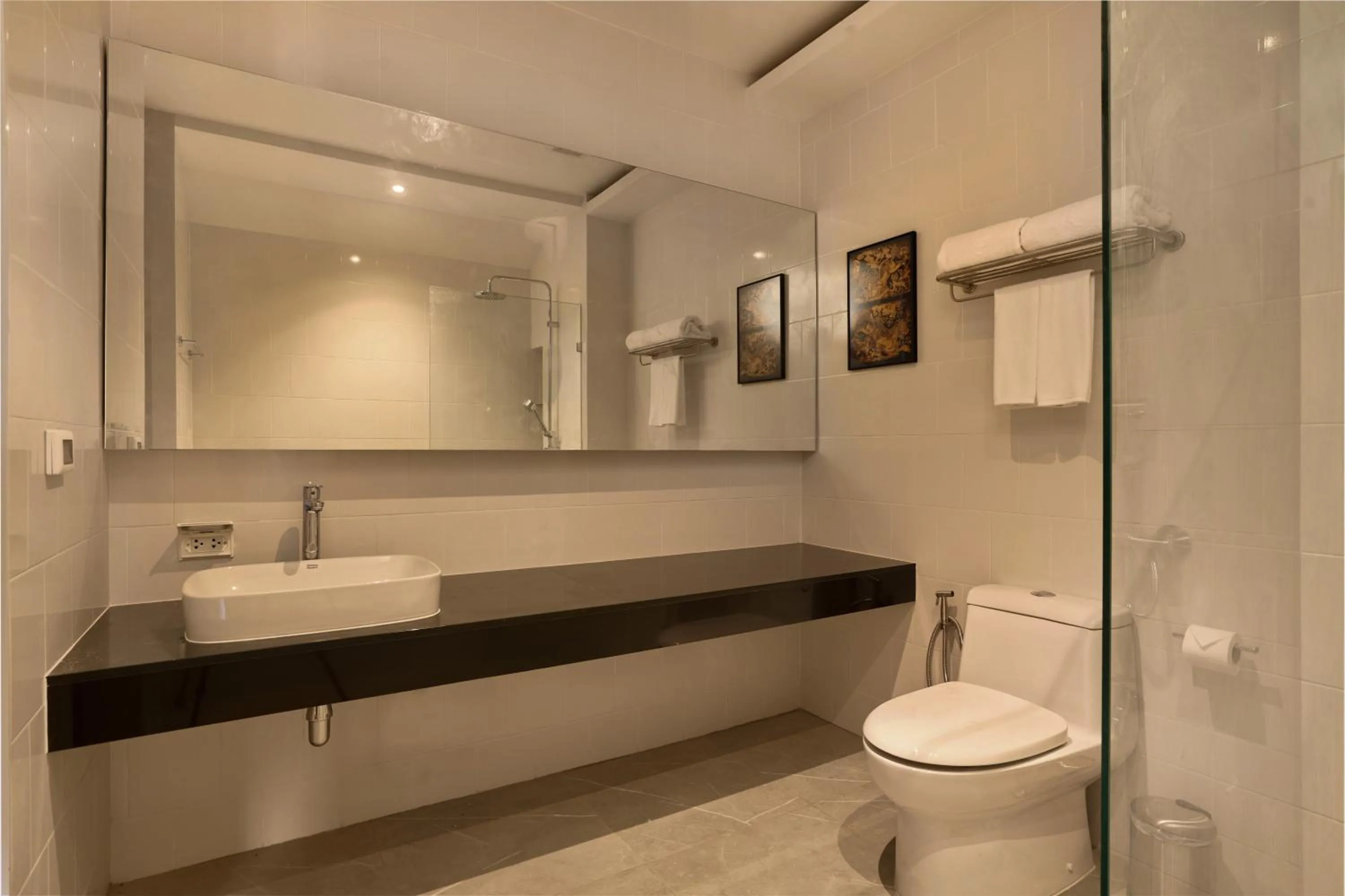 Bathroom in Red Door Samsen Hotel, Bangkok