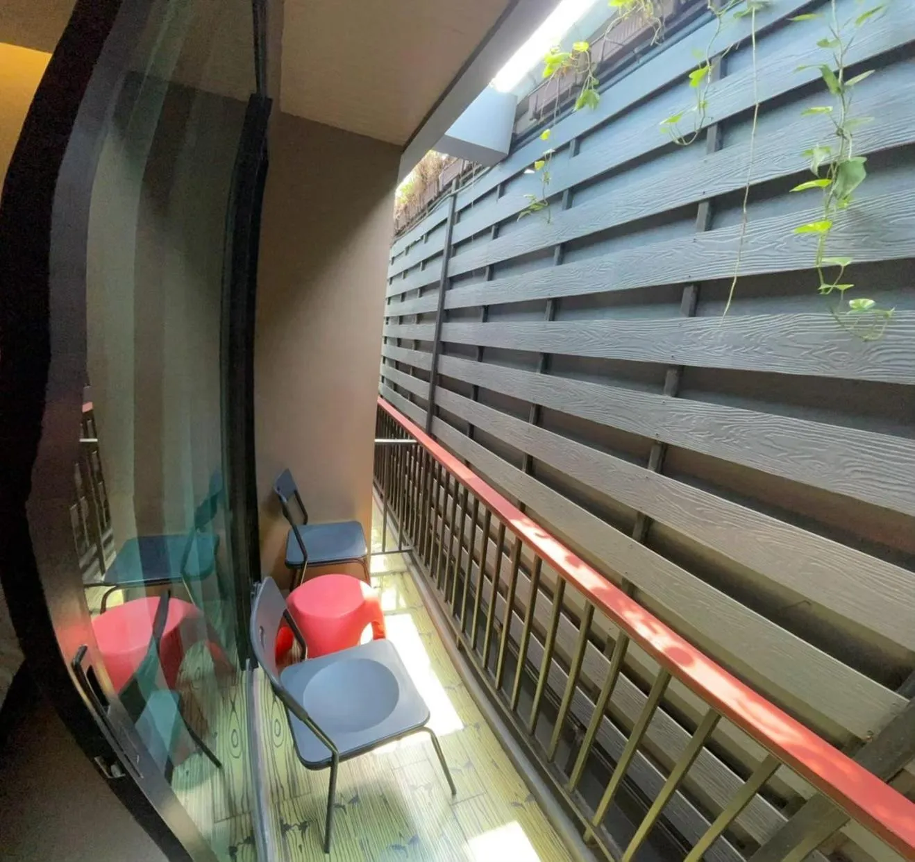 Red Door Samsen Hotel, Bangkok