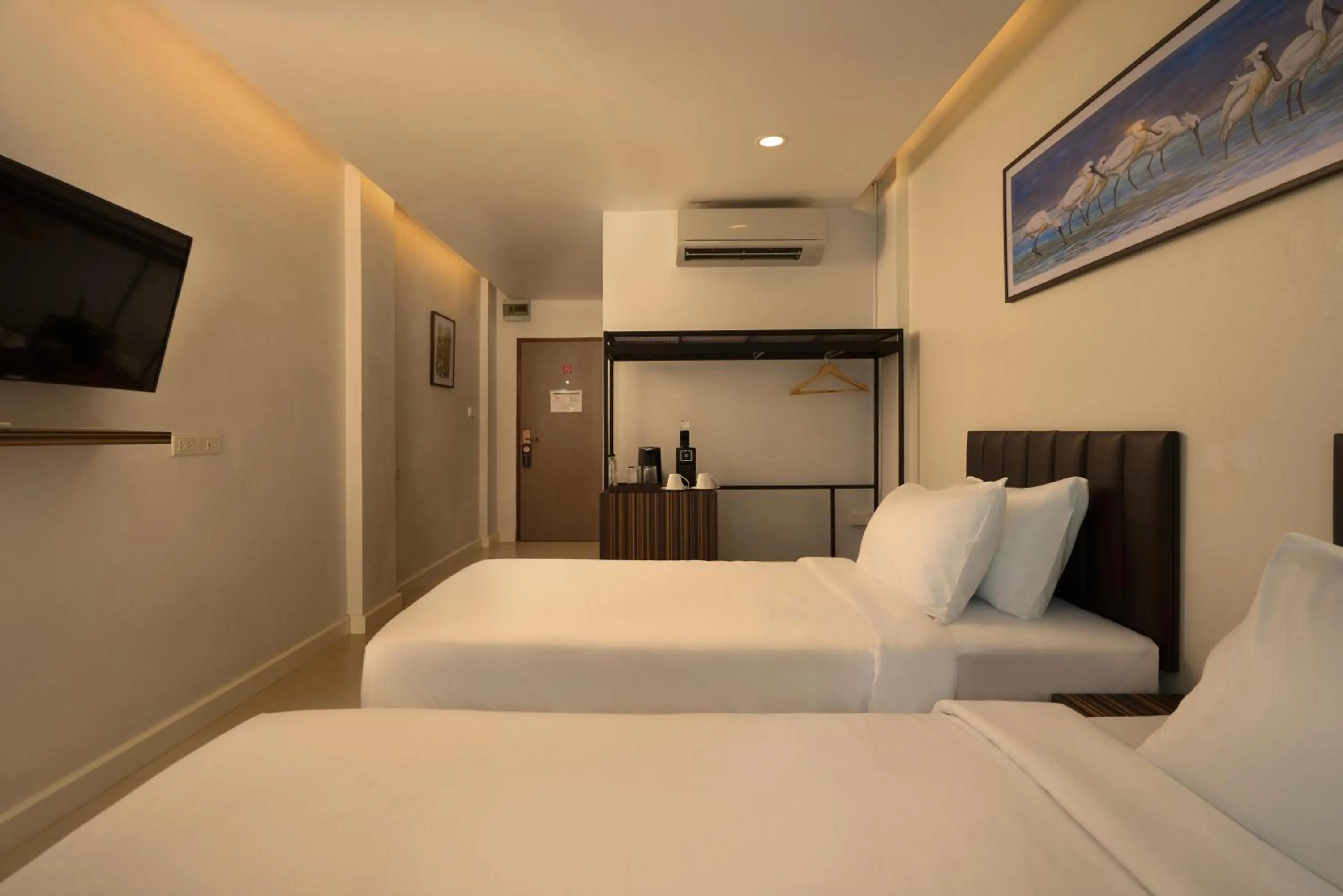 Bedroom, Bed in Red Door Samsen Hotel, Bangkok