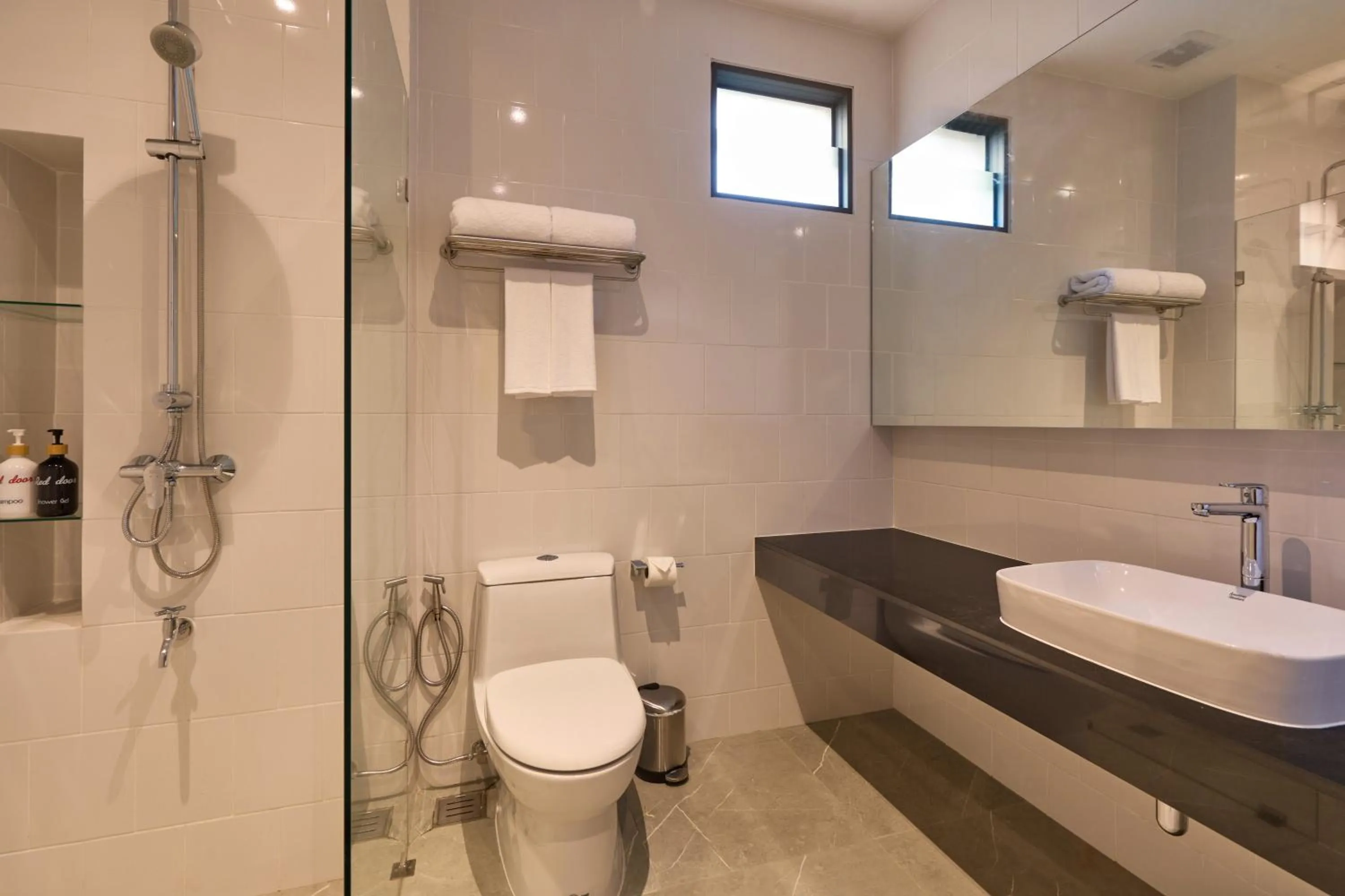 Red Door Samsen Hotel, Bangkok