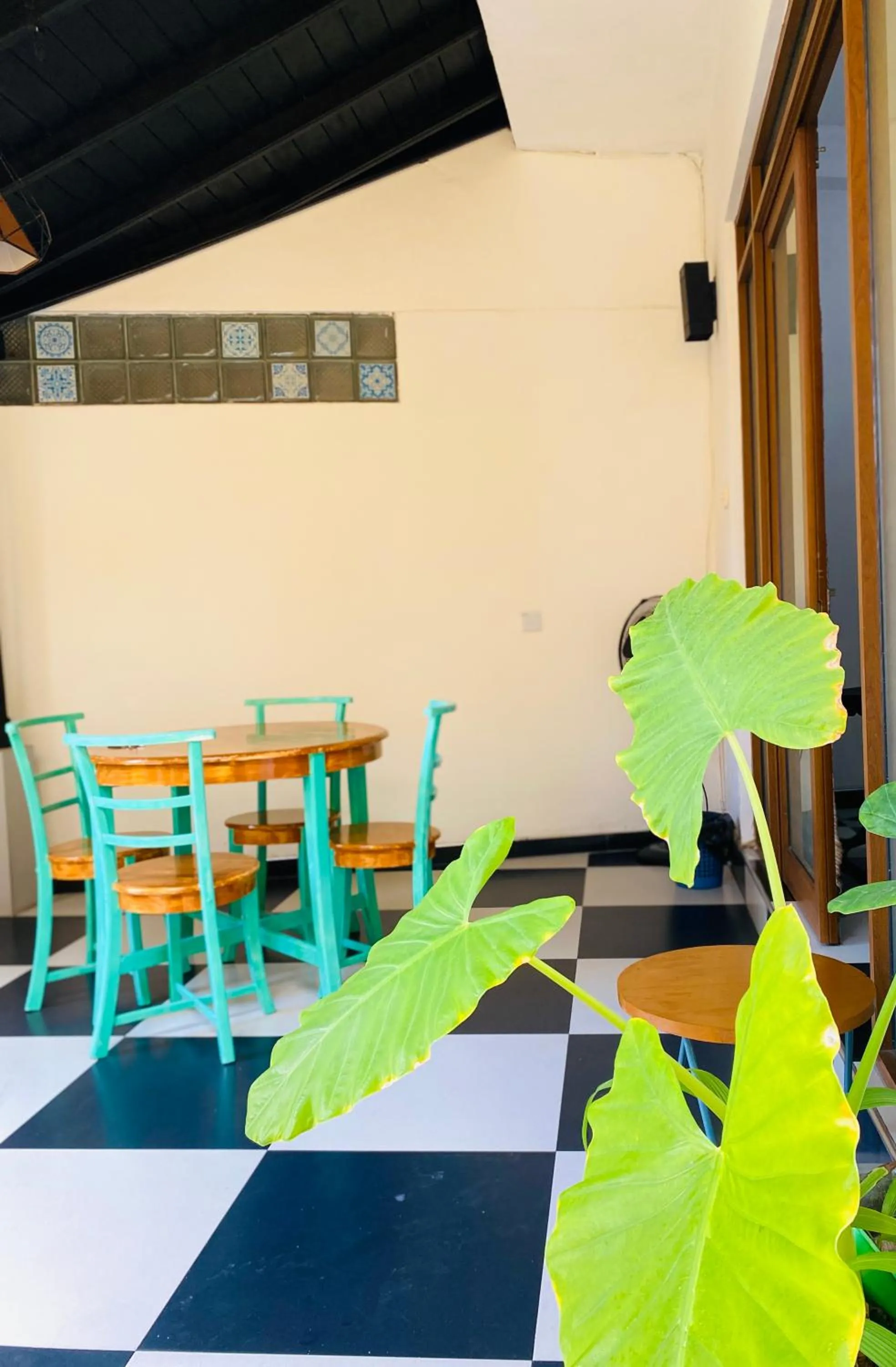 Grand Conch 4 BR Villa -3 Min walk to the beaches