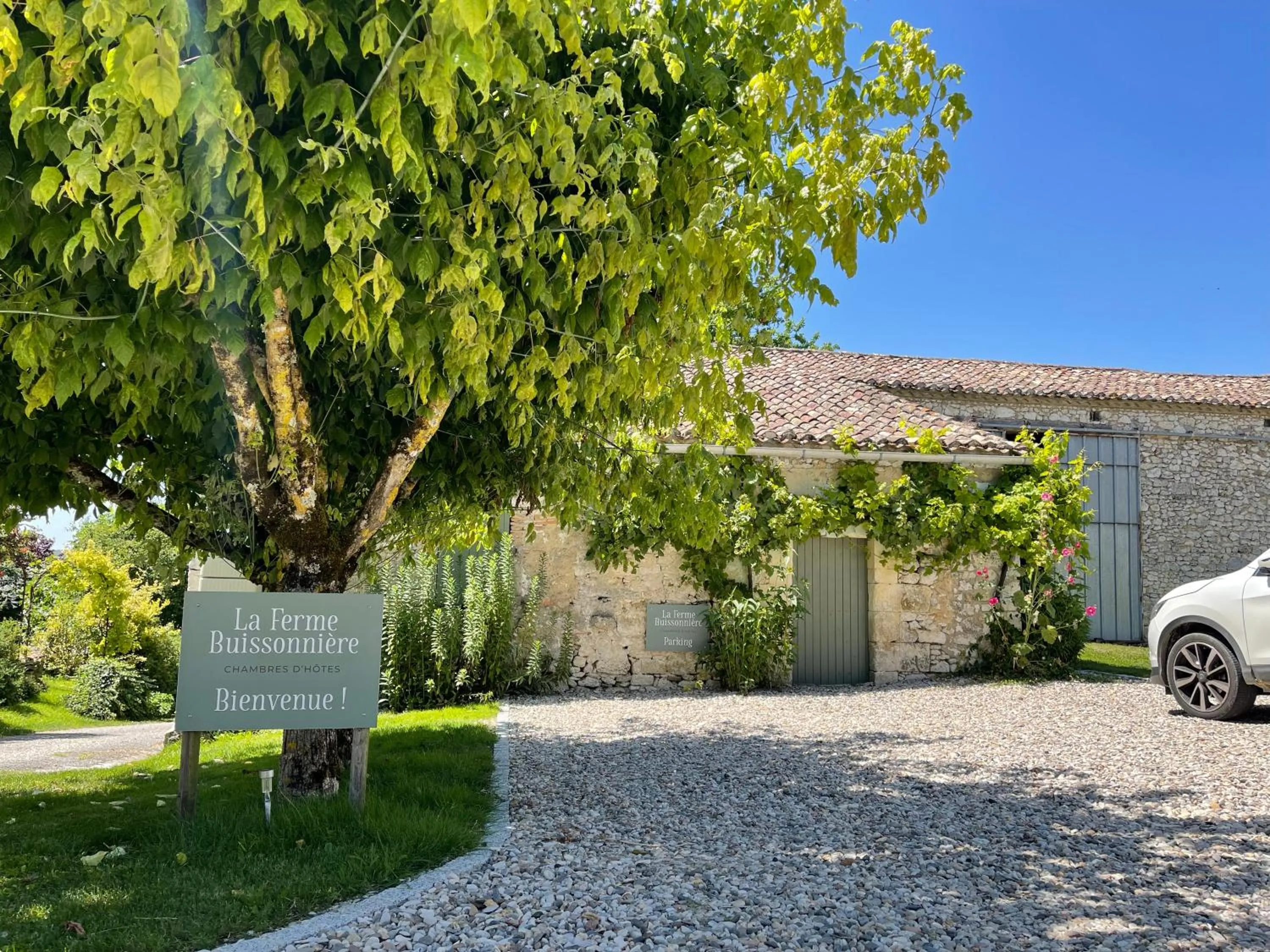 Property logo or sign in La Ferme Buissonnière