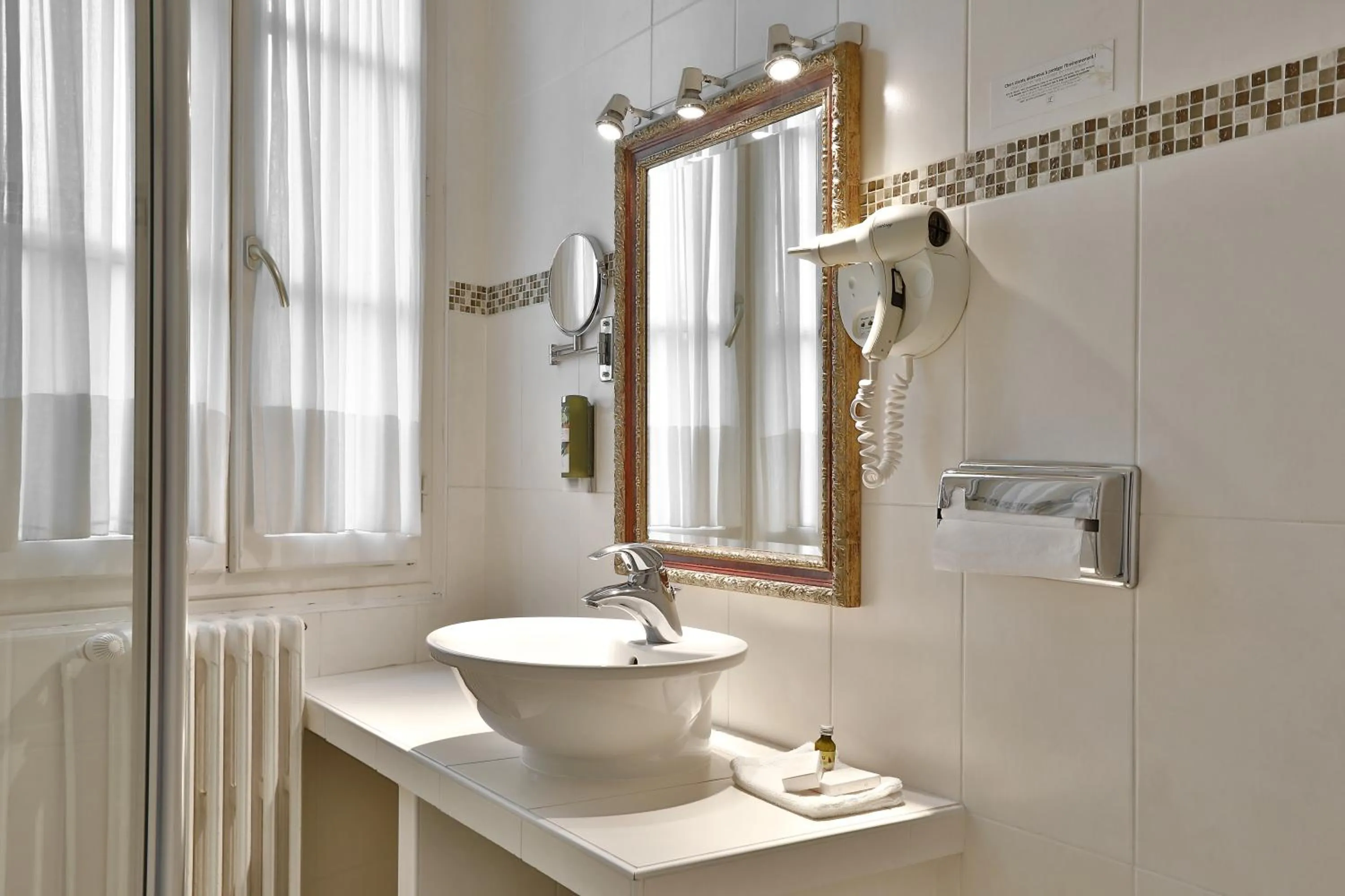 Bathroom in Hotel Restaurant Charbonnel