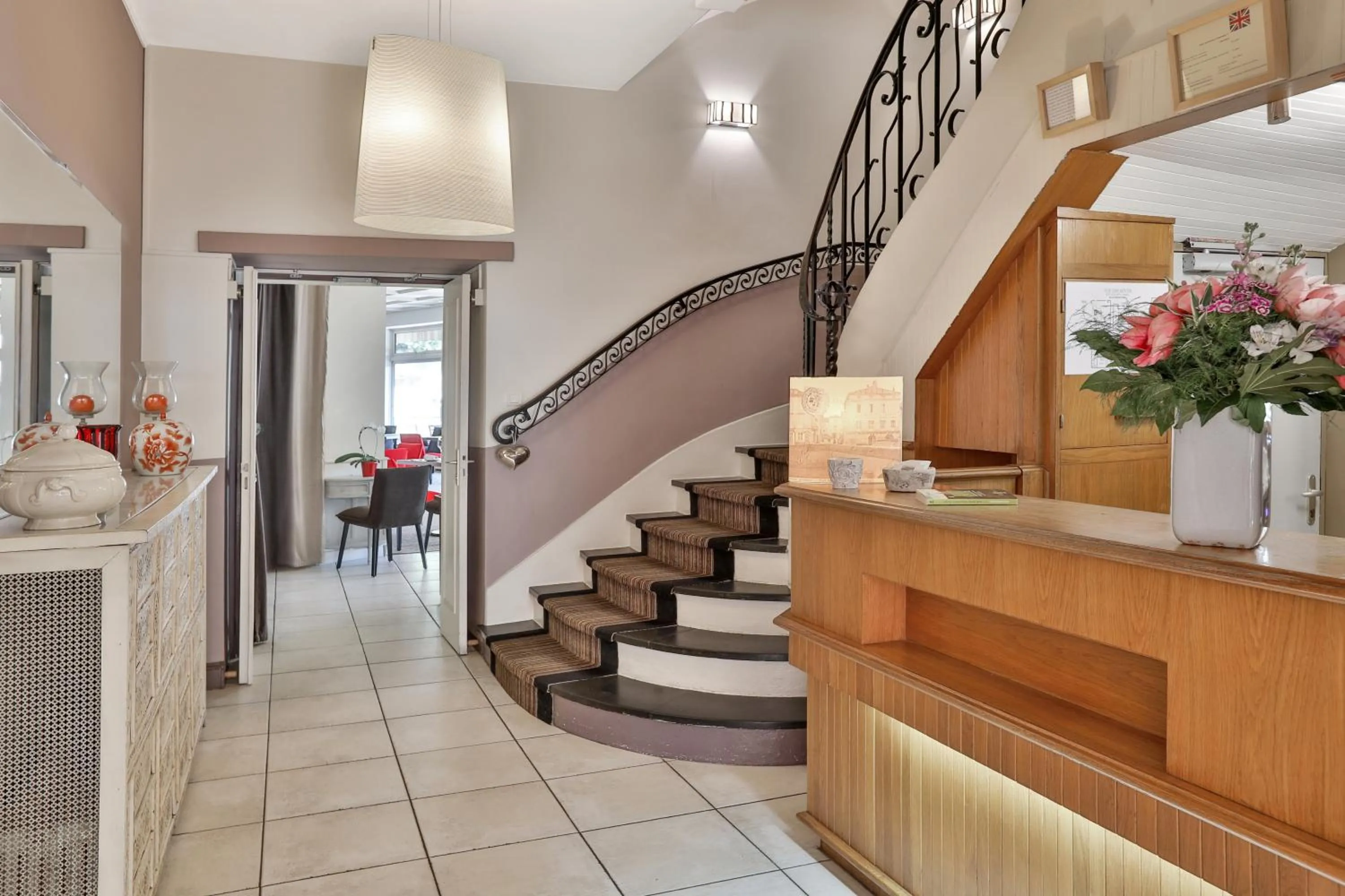 Lobby or reception in Hotel Restaurant Charbonnel