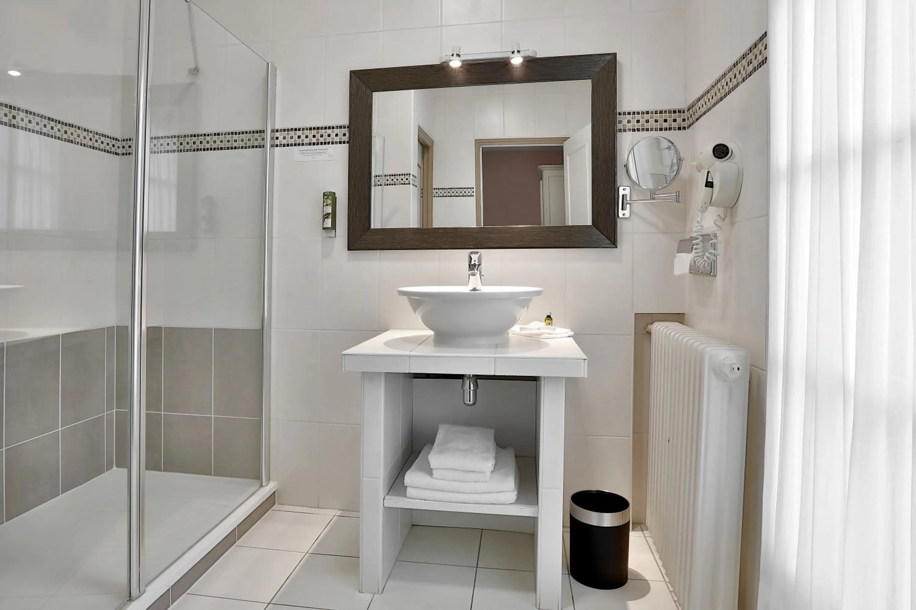 Bathroom in Hotel Restaurant Charbonnel