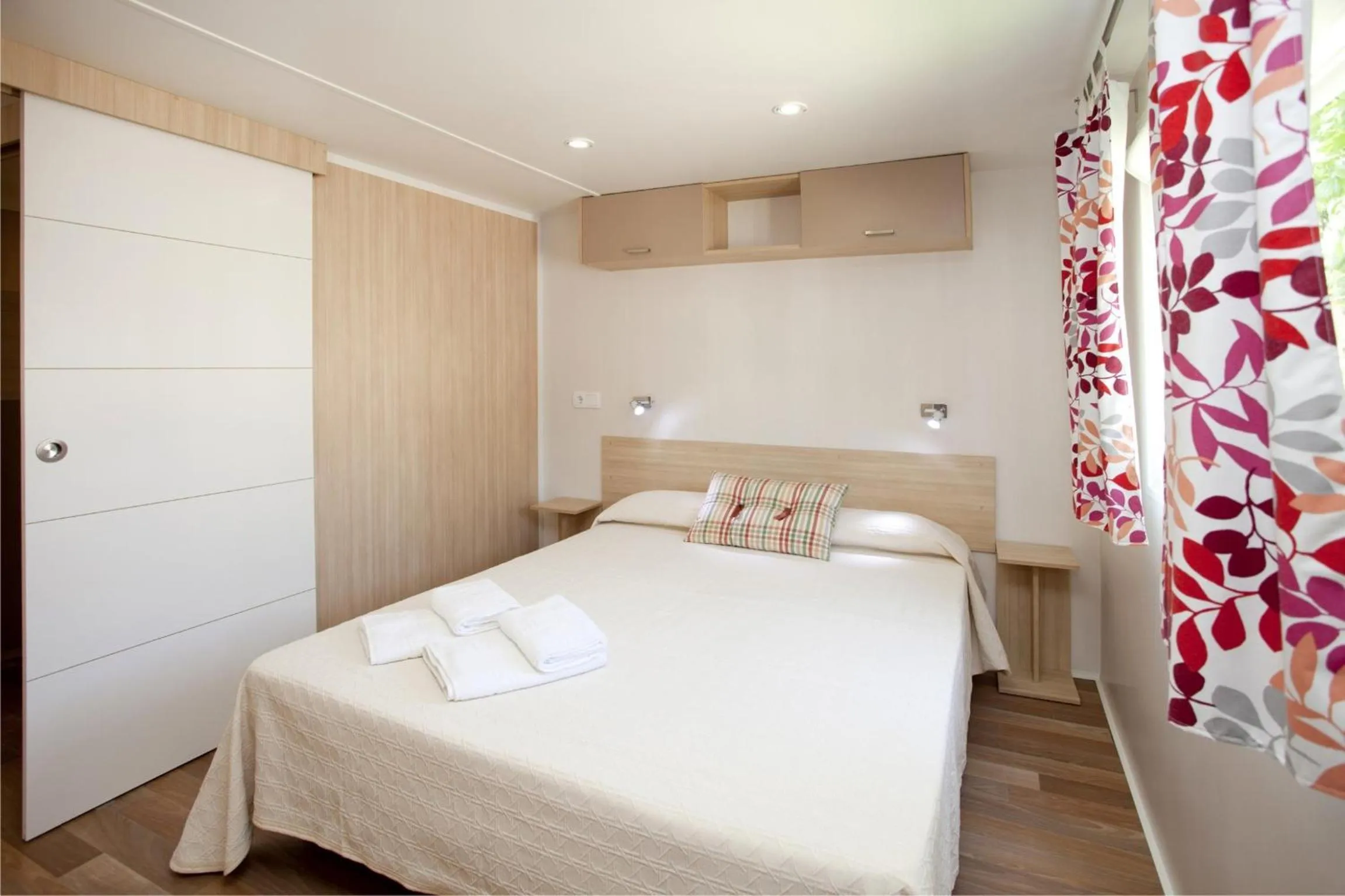 Bedroom, Bed in La Siesta Salou Resort & Camping