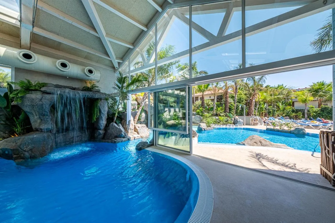 Swimming pool in La Siesta Salou Resort & Camping