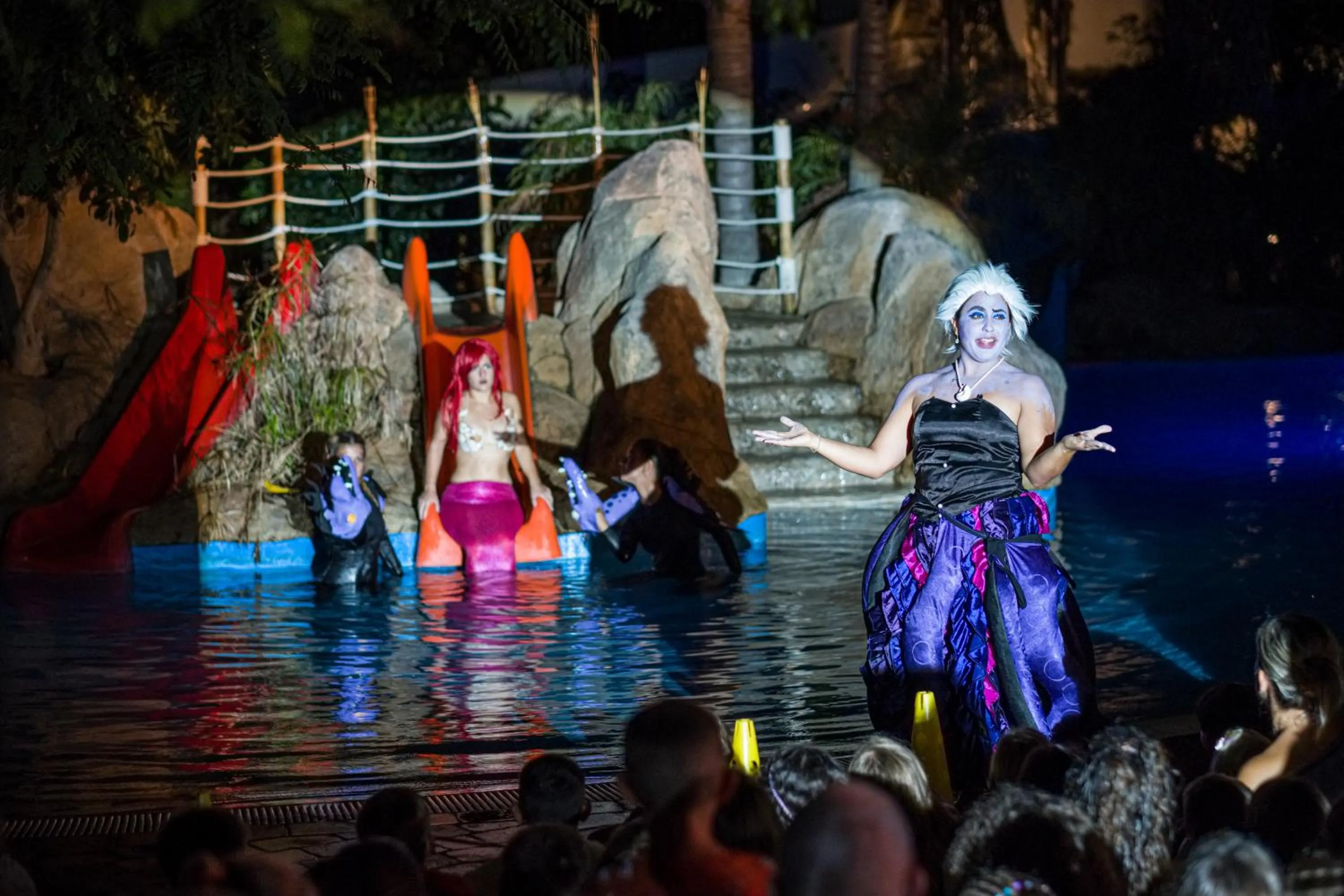 Evening entertainment in La Siesta Salou Resort & Camping