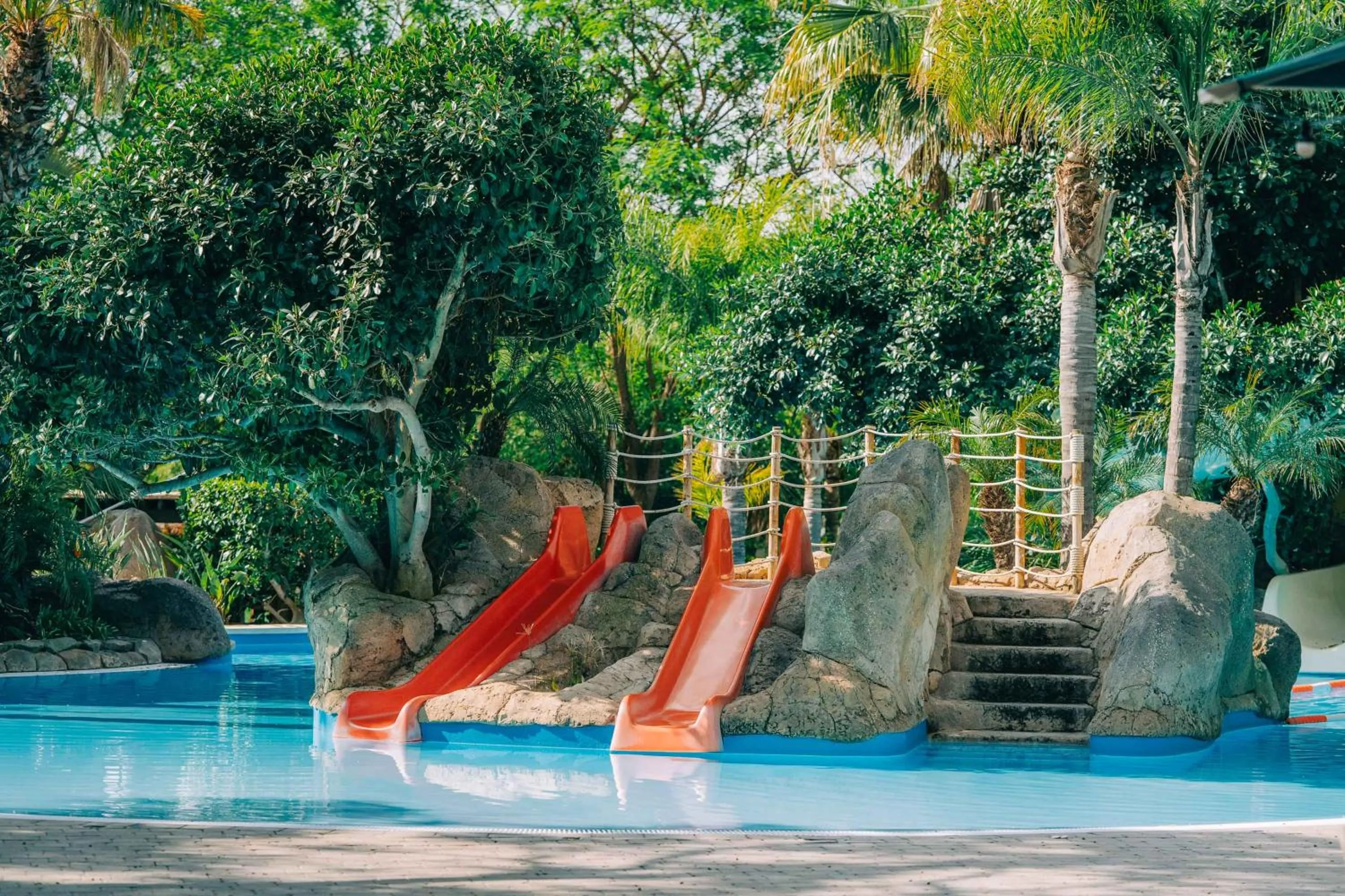 Swimming pool in La Siesta Salou Resort & Camping