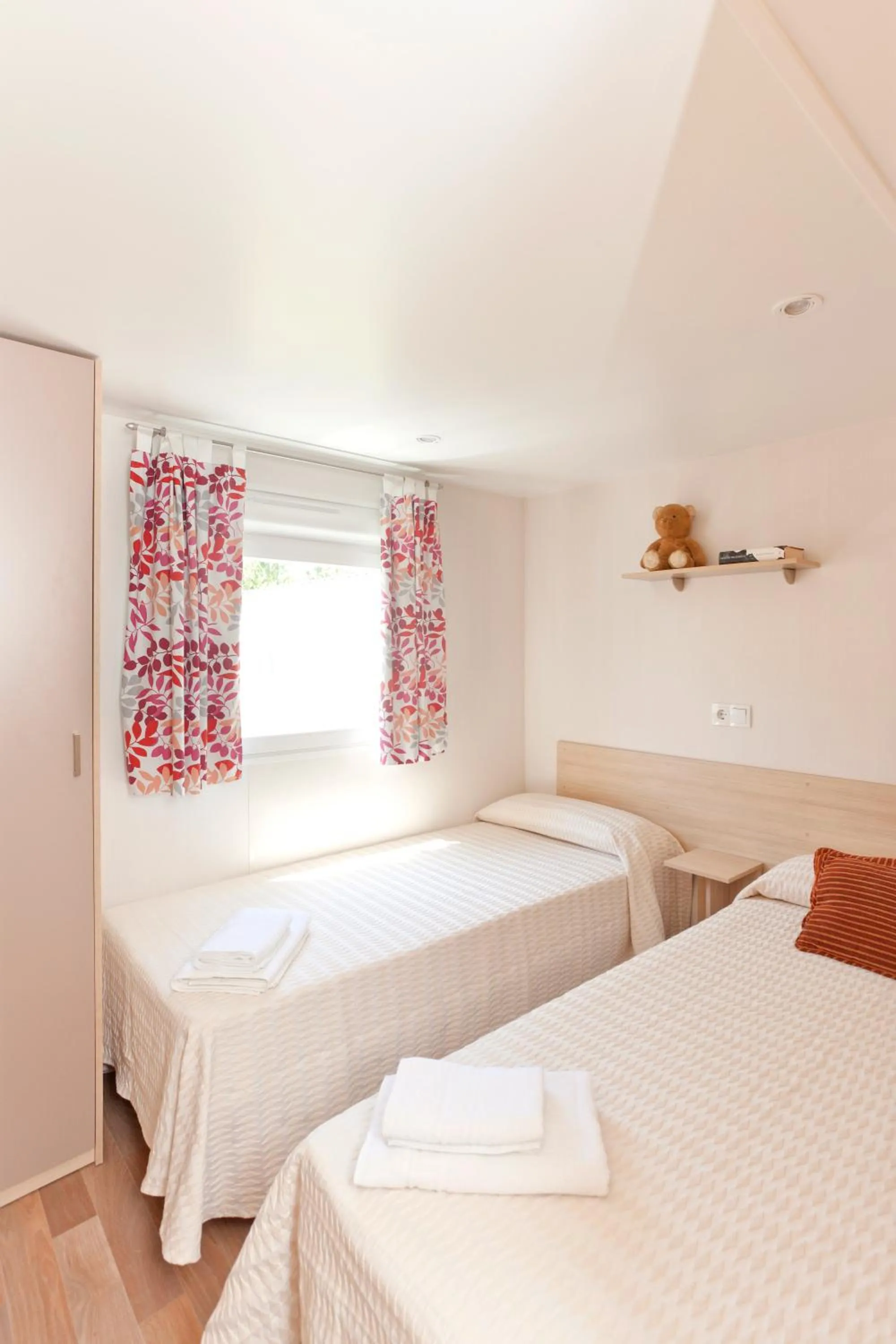 Bedroom, Bed in La Siesta Salou Resort & Camping