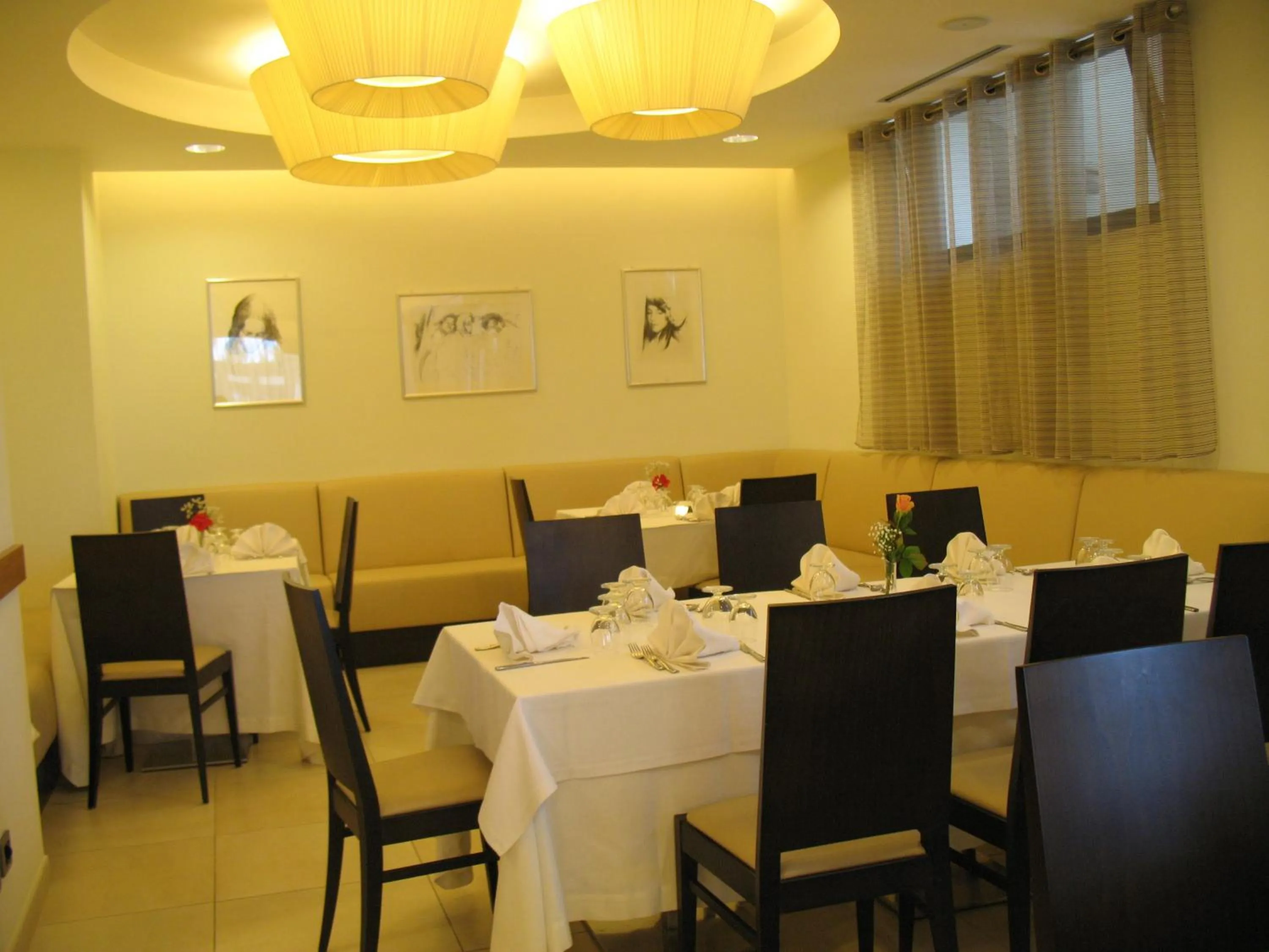 Restaurant/places to eat in Hotel Vittoria