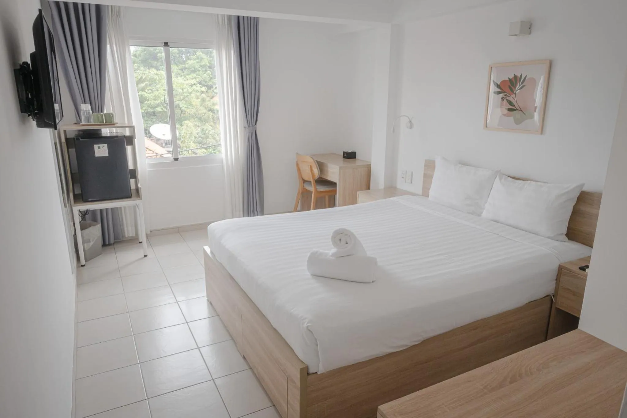 Bedroom, Bed in Common Inn Thao Dien