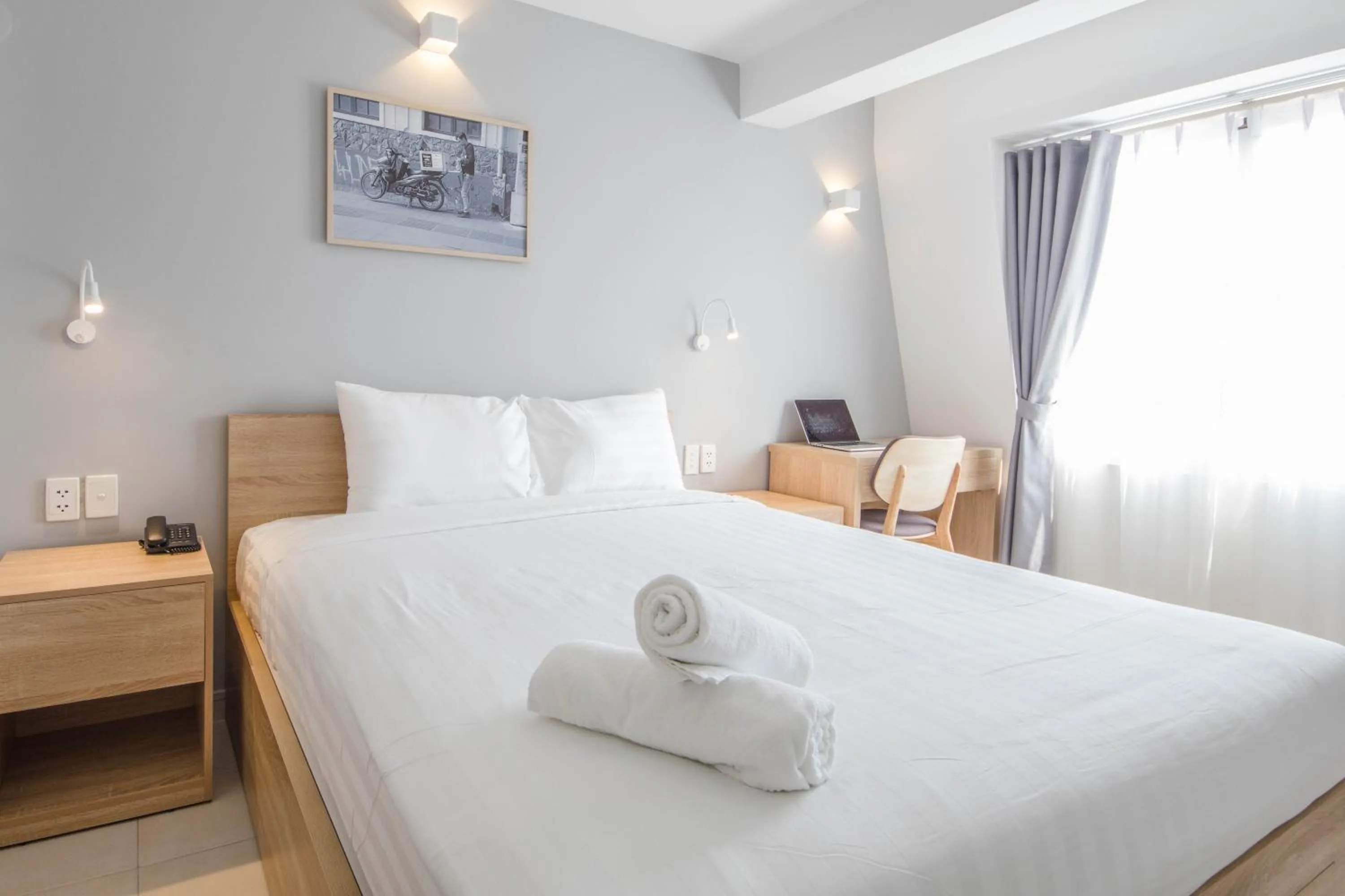 Bedroom, Bed in Common Inn Thao Dien