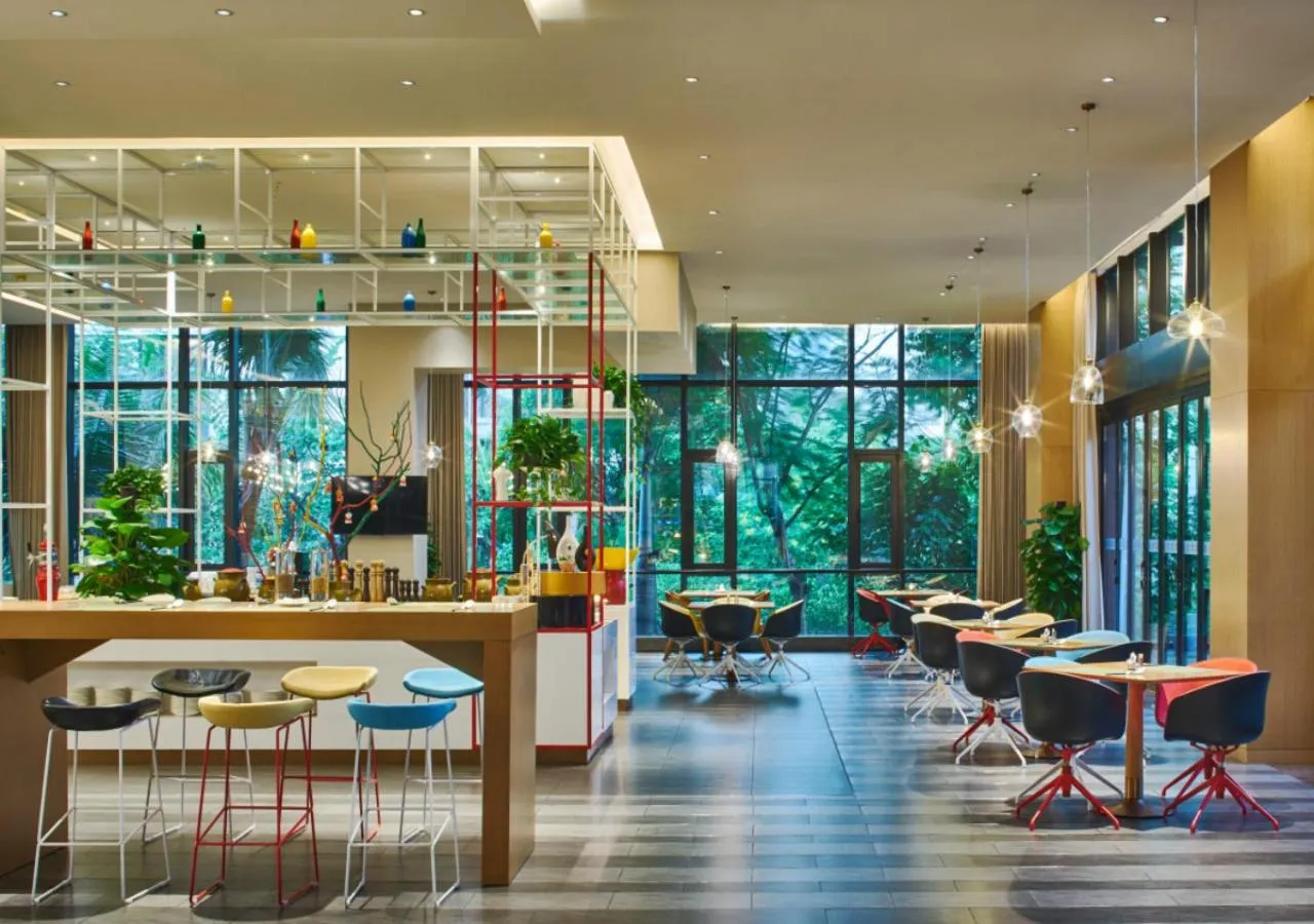 Restaurant/places to eat in Q Hotel Haikou Meilan