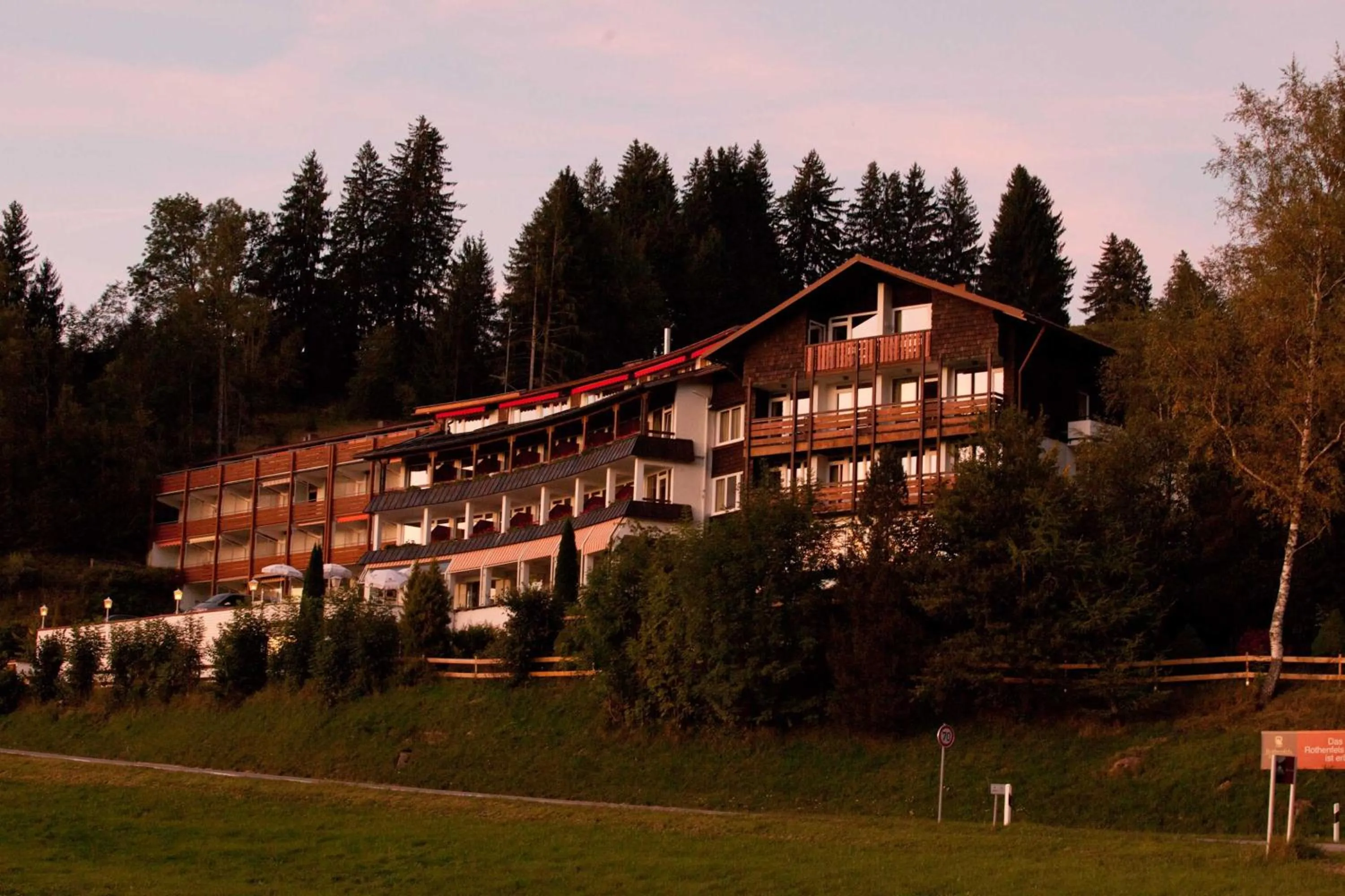 Facade/entrance in Rothenfels Panorama Hotel
