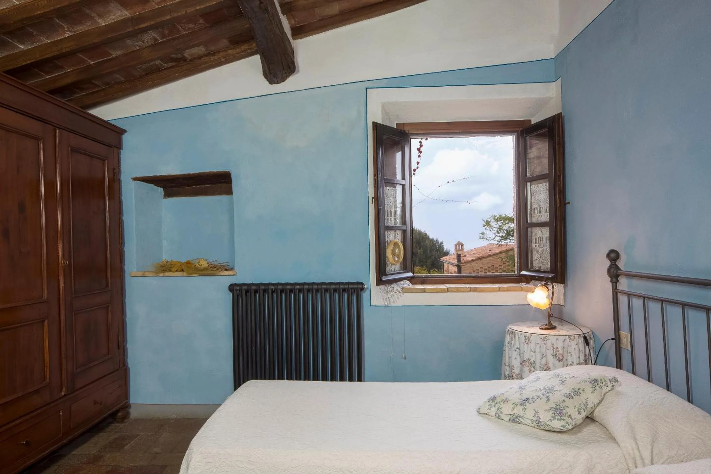 Bed in Podere La Casetta - Casa di Campagna