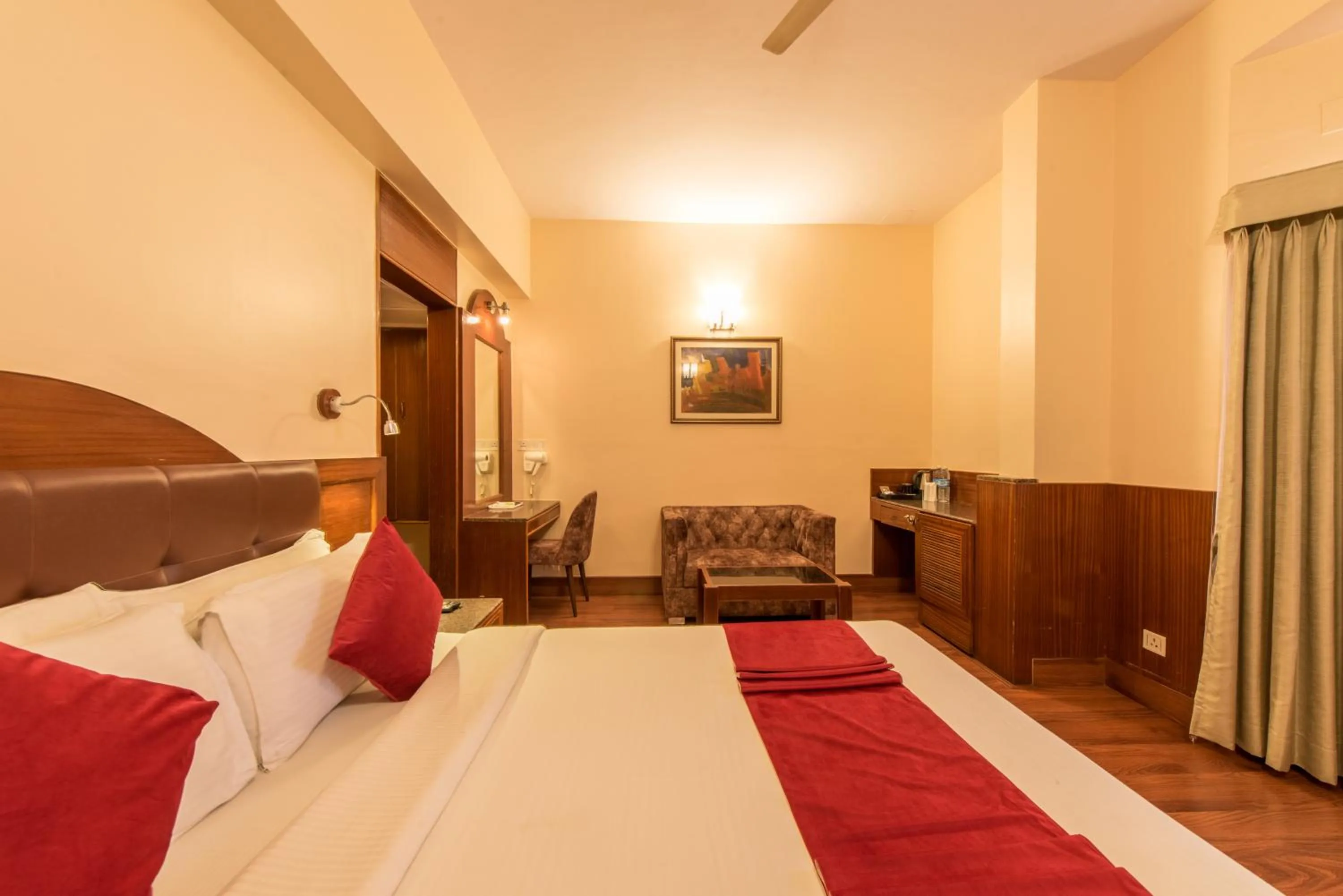 Bedroom, Bed in Bangalore Gate Hotel & Conferences