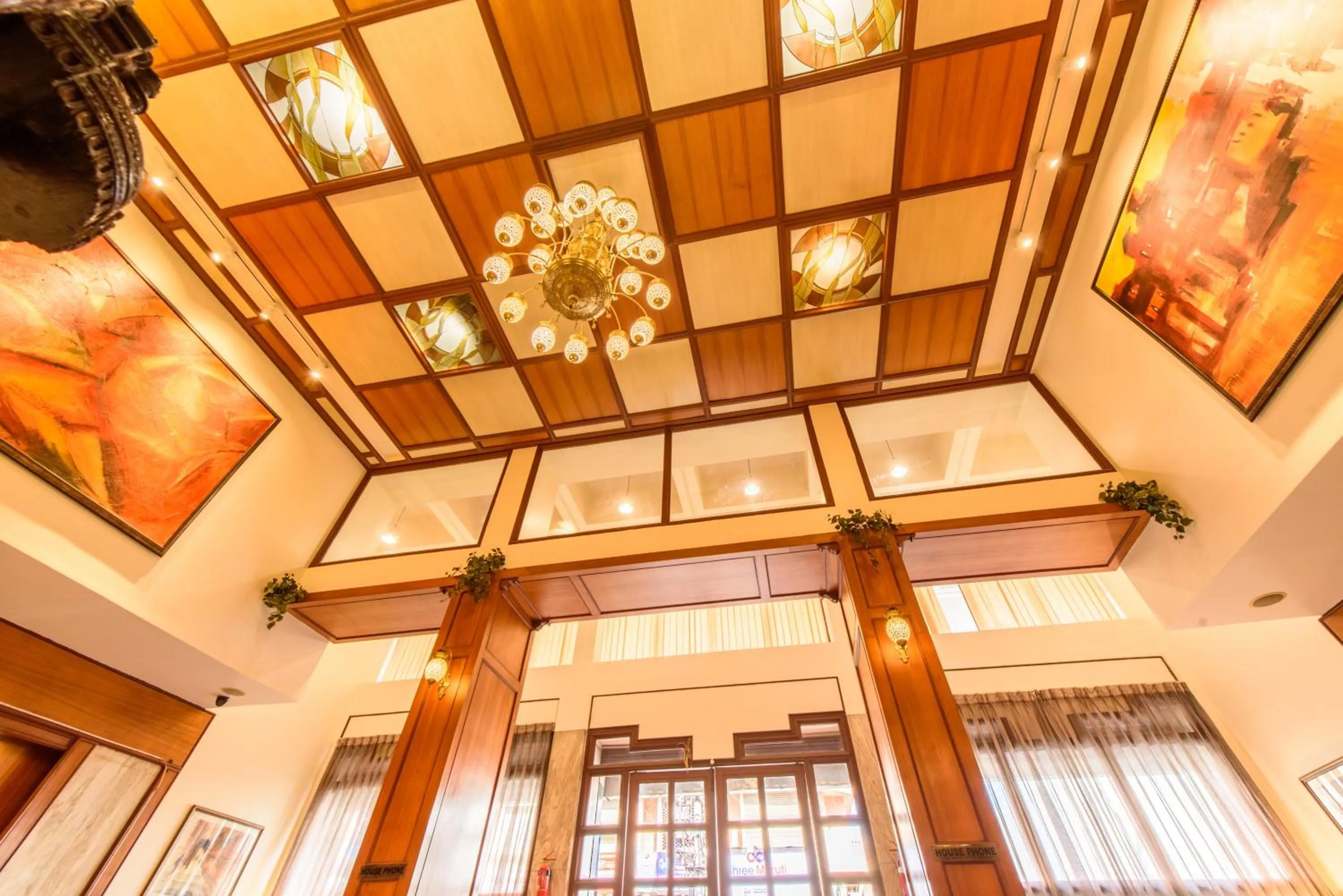 Lobby or reception in Bangalore Gate Hotel & Conferences