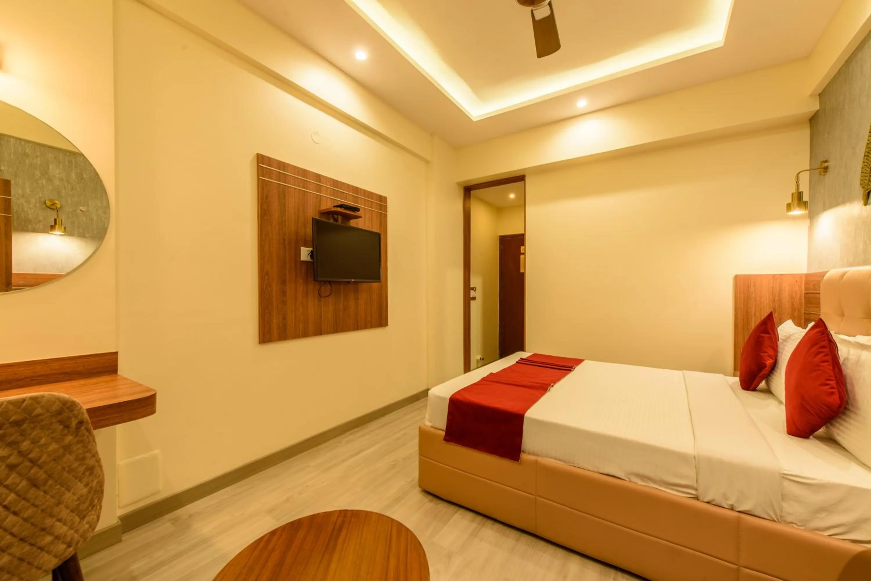 Bedroom, Bed in Bangalore Gate Hotel & Conferences
