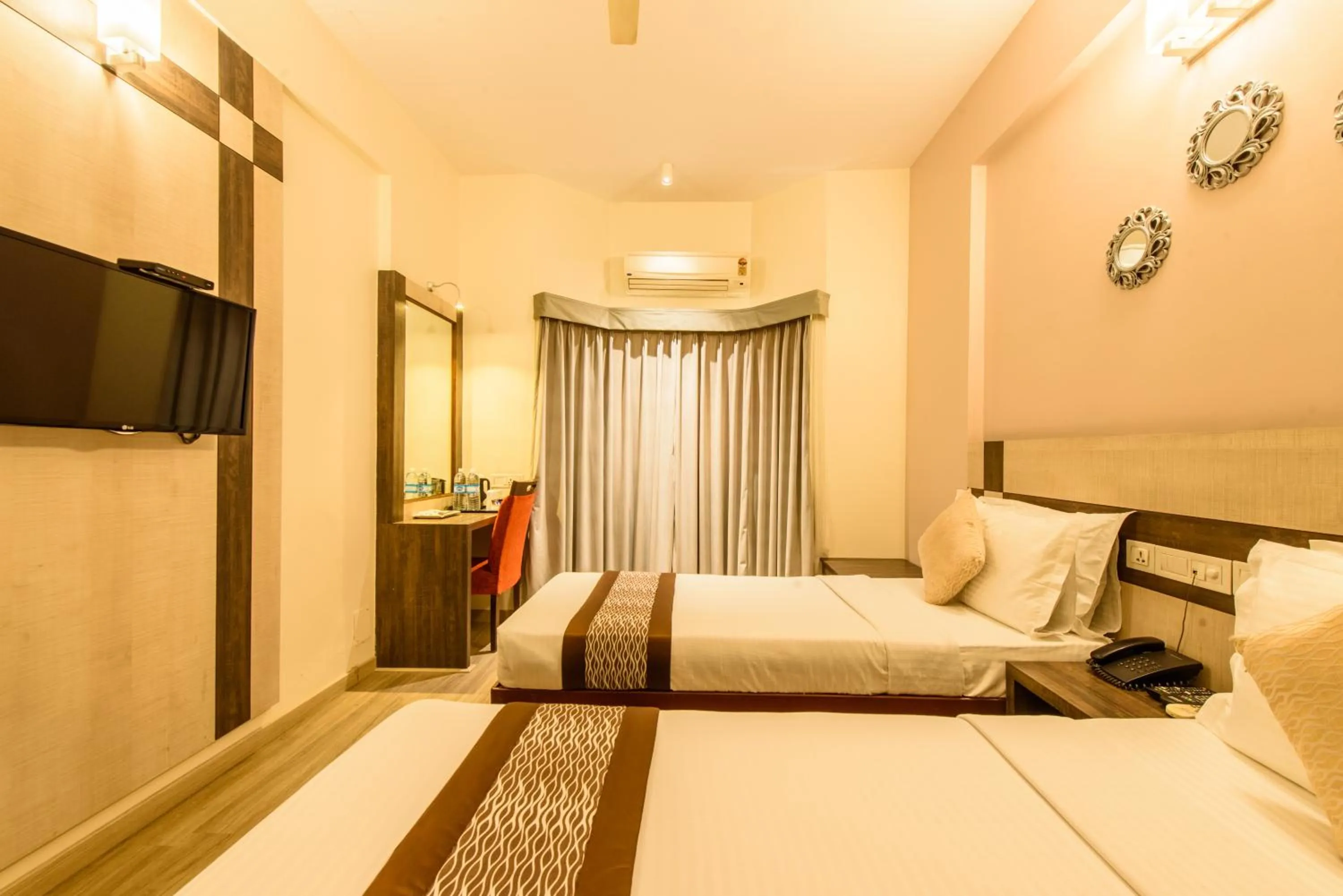 Bedroom, Bed in Bangalore Gate Hotel & Conferences