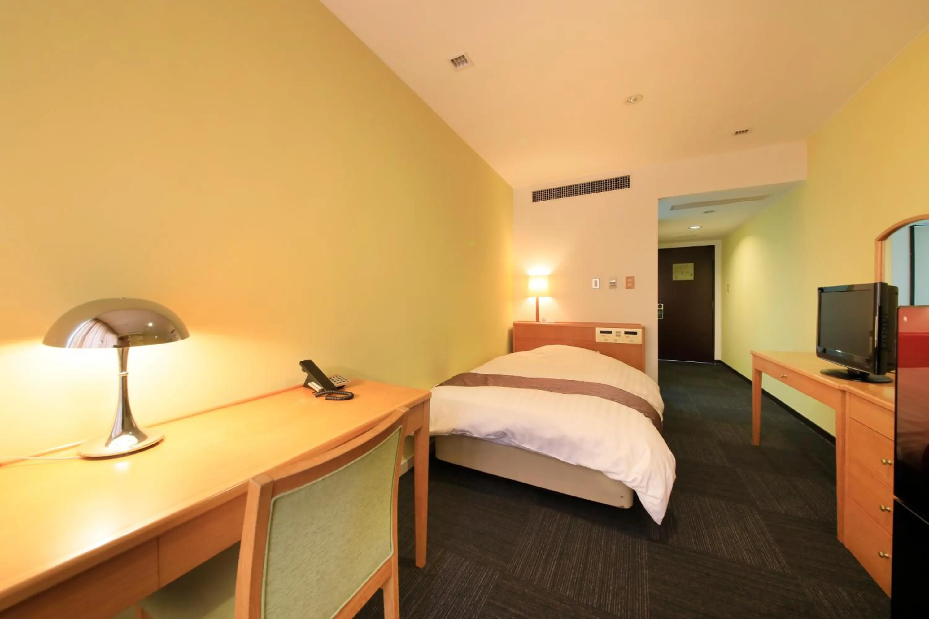 Photo of the whole room, Bed in Yutorelo Beppu