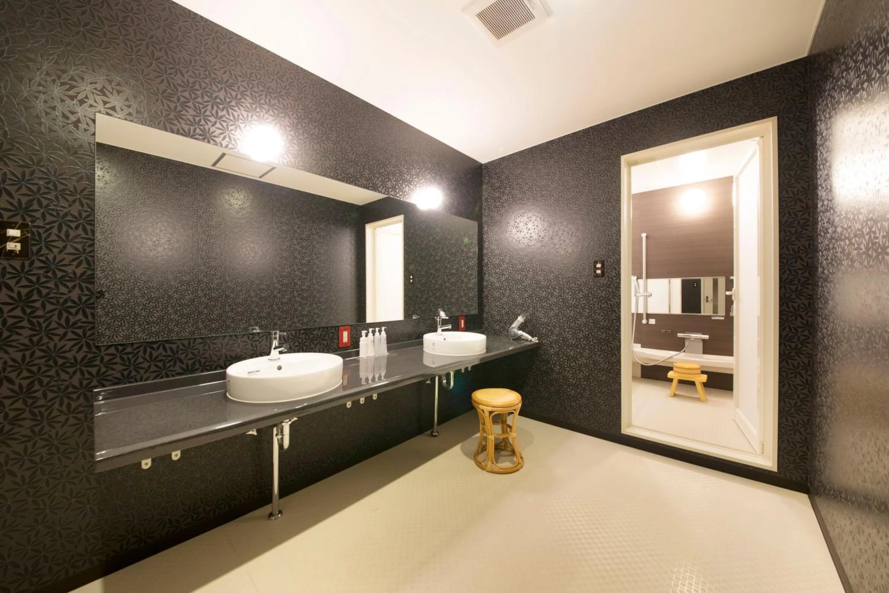 Shower in Yutorelo Beppu