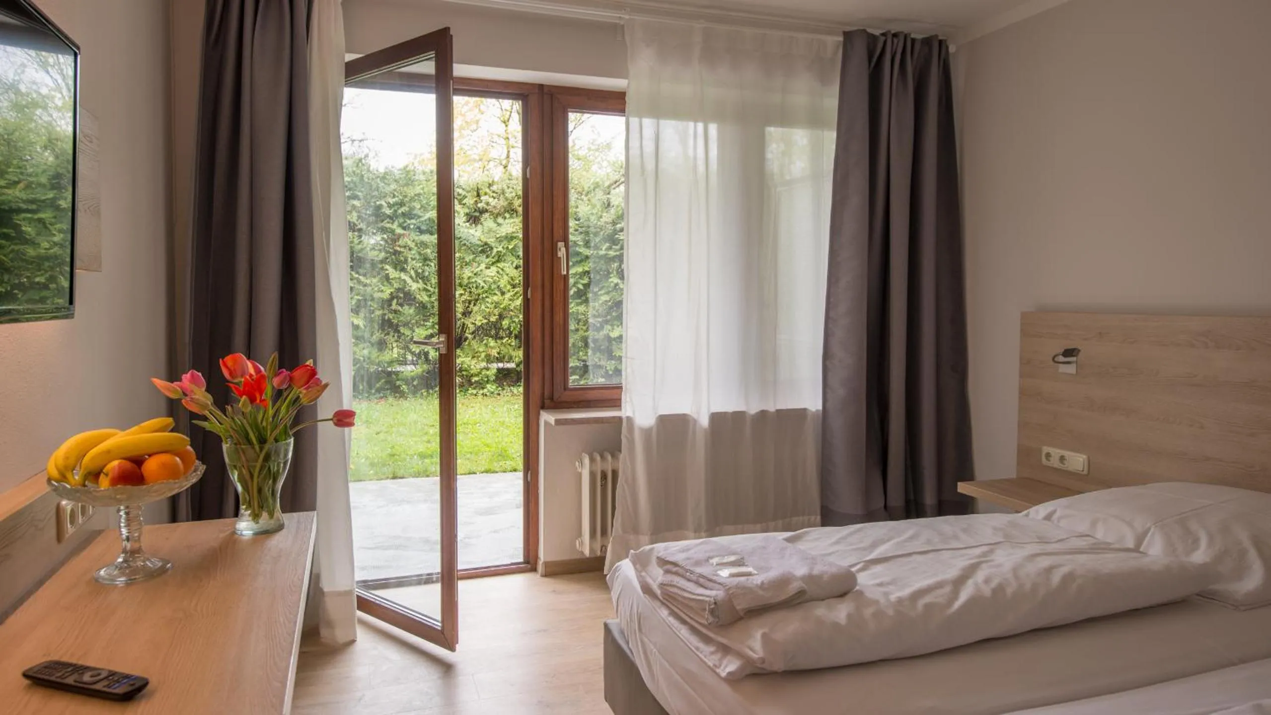 Bed in Ahorn Hotel