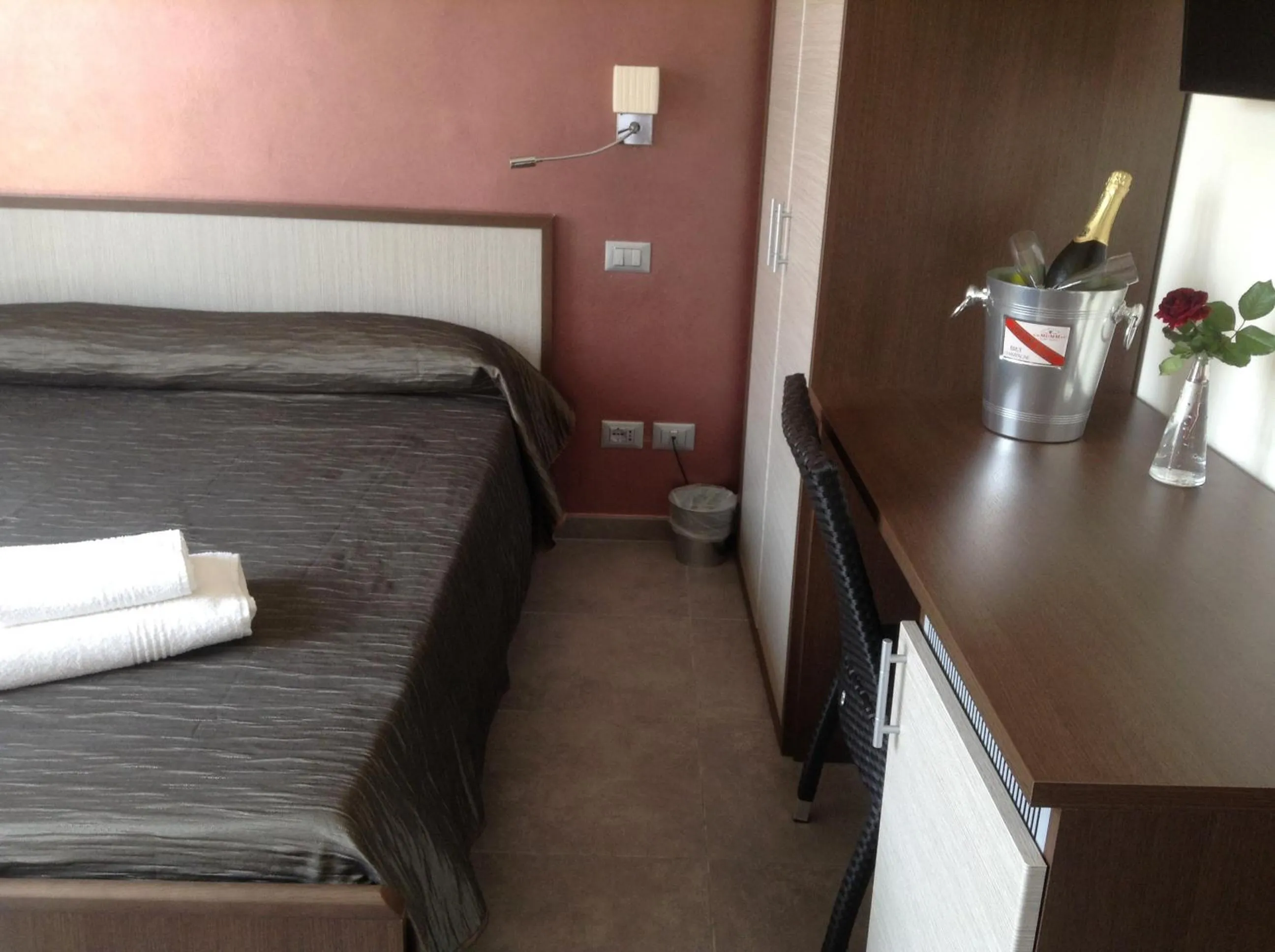 Decorative detail, Bed in Villa Le Logge