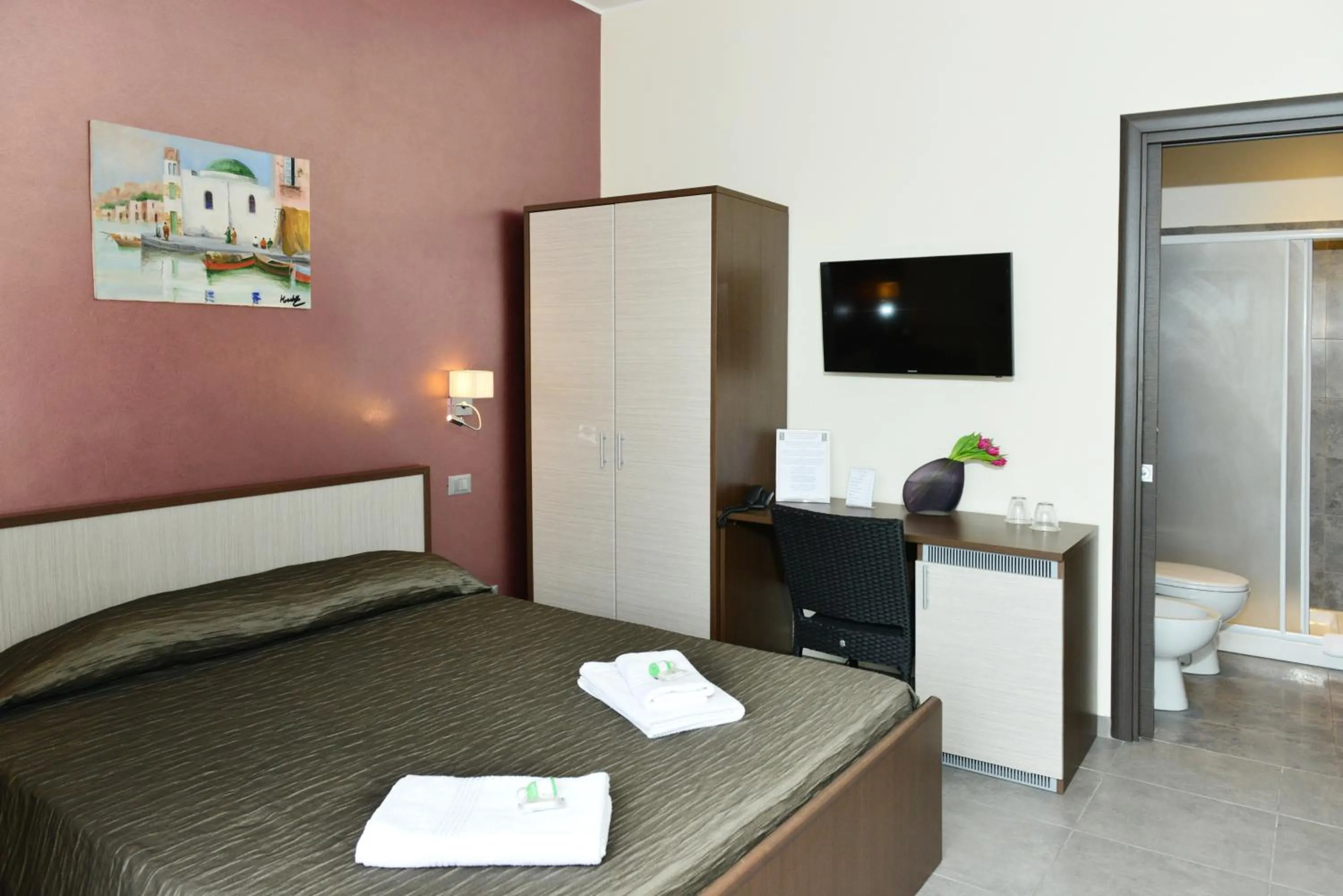 Bathroom, Bed in Villa Le Logge