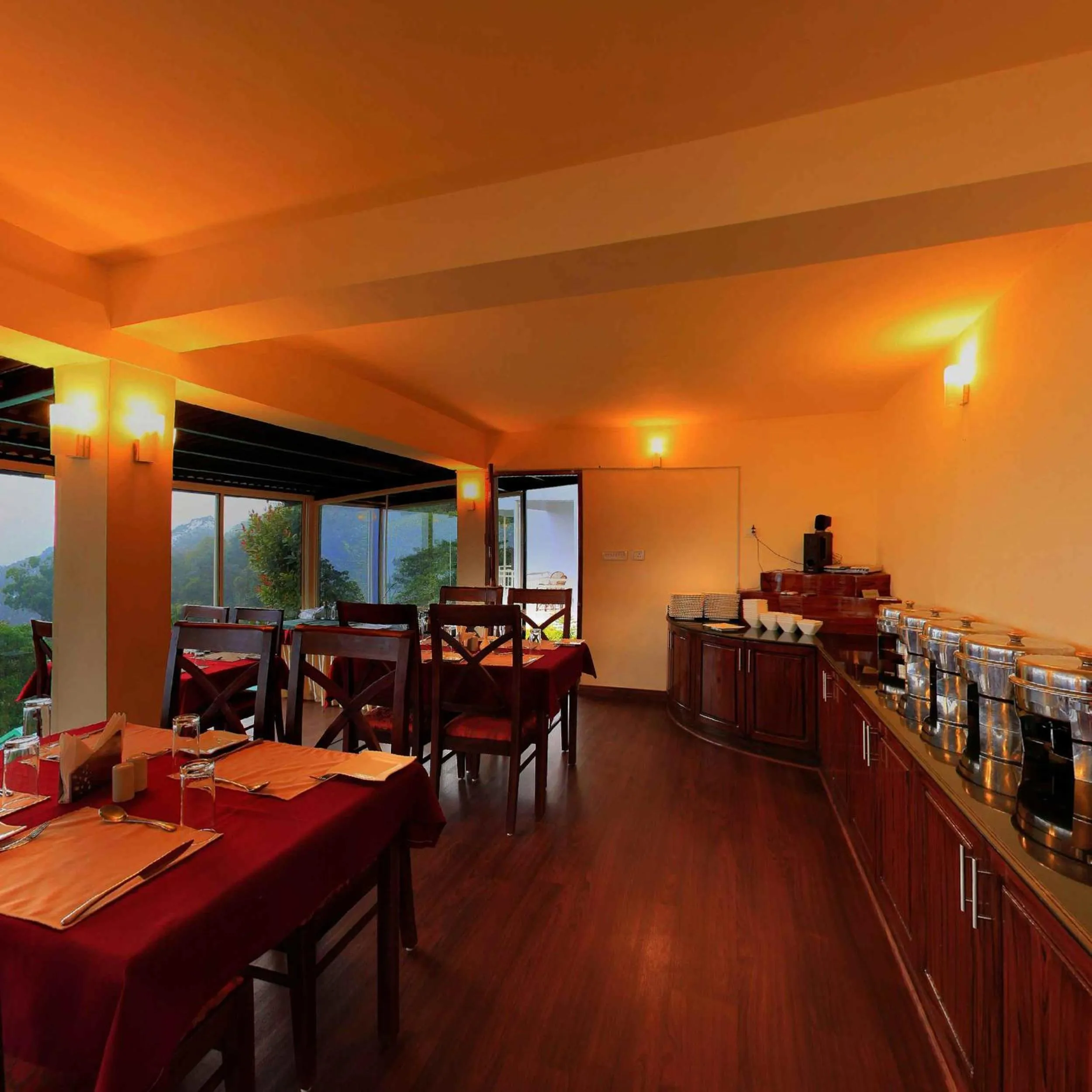 Restaurant/places to eat in Deshadan Mountain Resort -The highest resort in Munnar