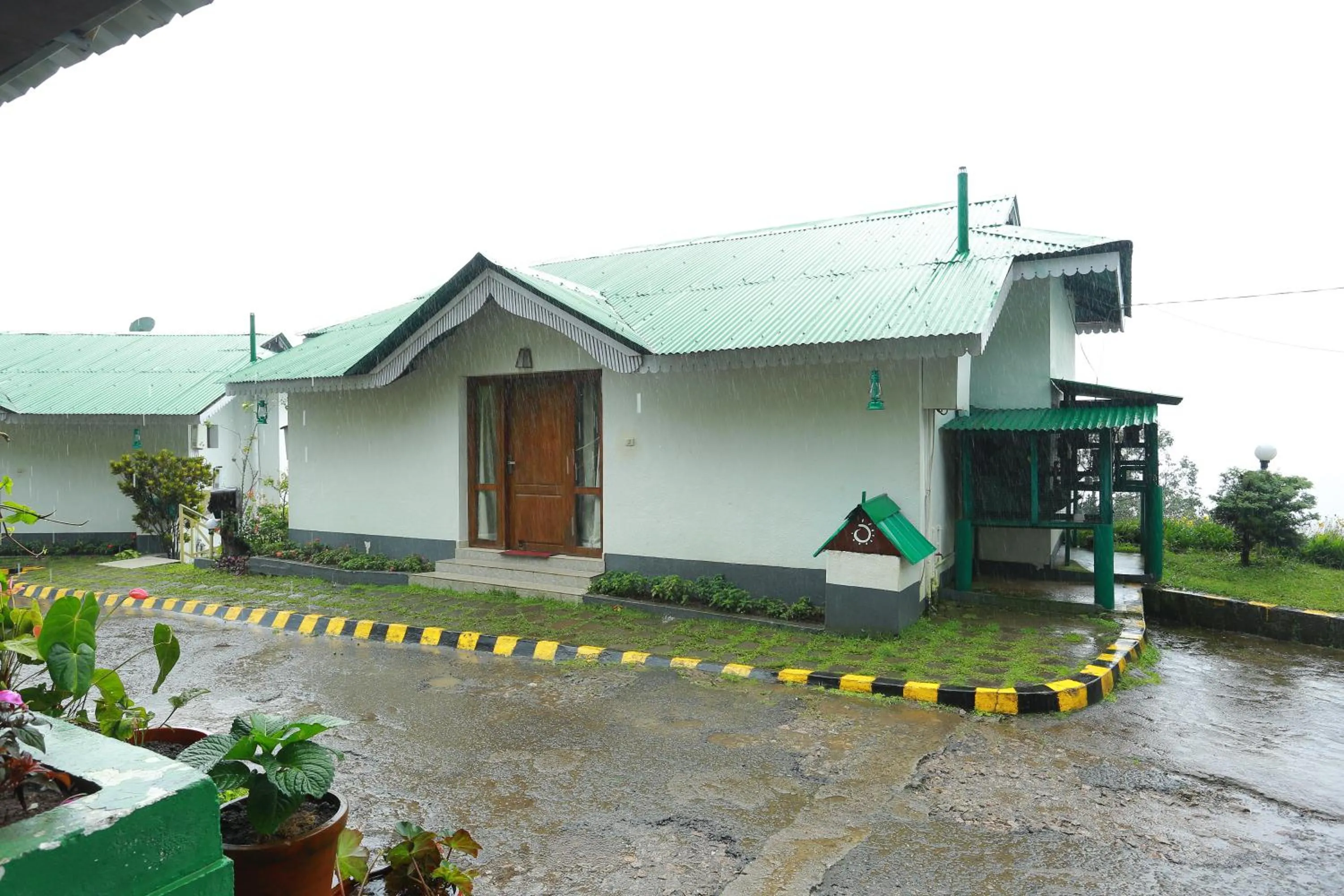 Deshadan Mountain Resort -The highest resort in Munnar