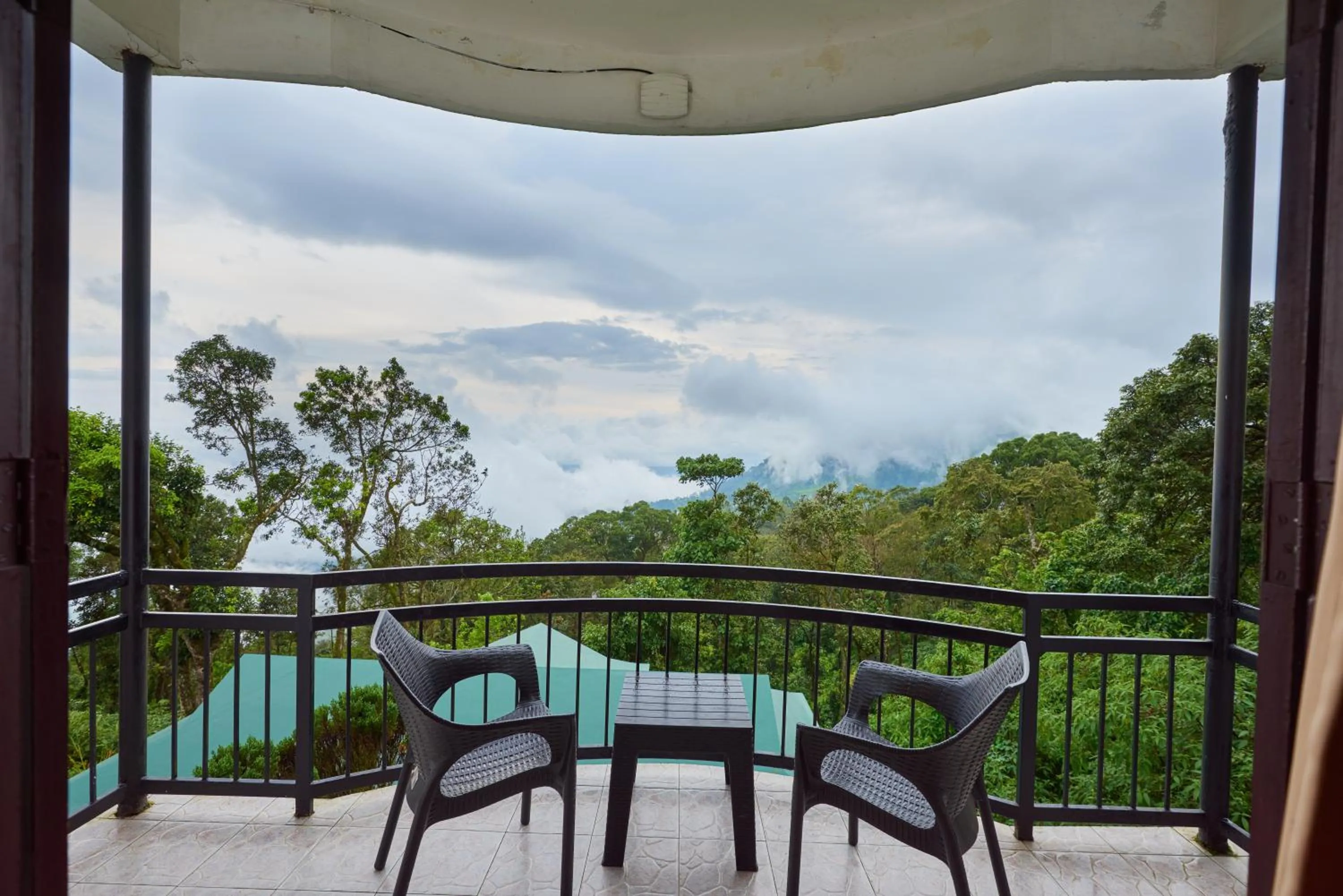 Deshadan Mountain Resort -The highest resort in Munnar