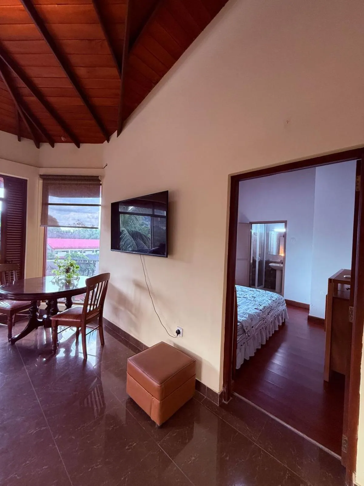 Communal lounge/ TV room, Bed in Resident View Homestay