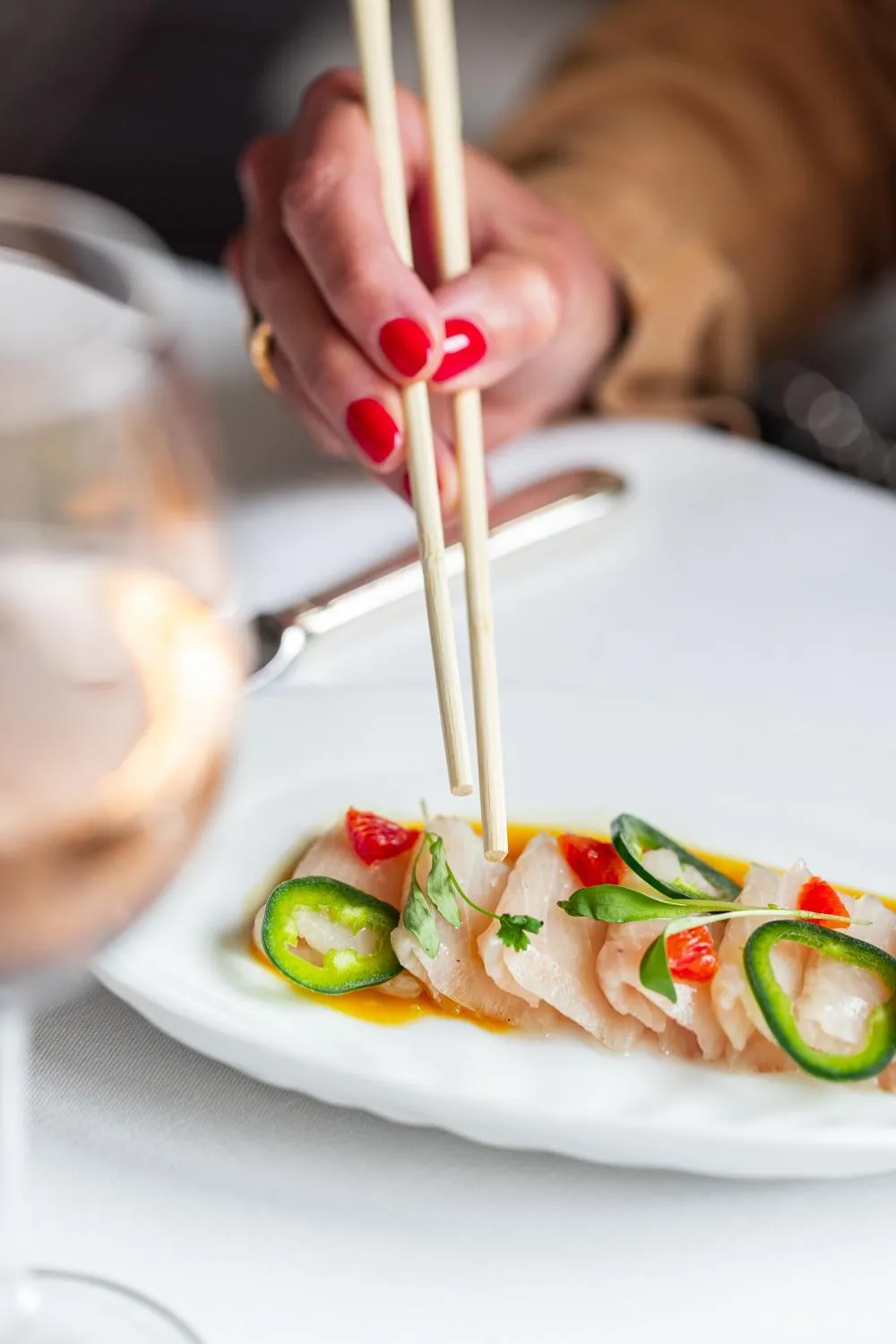 Restaurant/places to eat in Shangri-La Paris