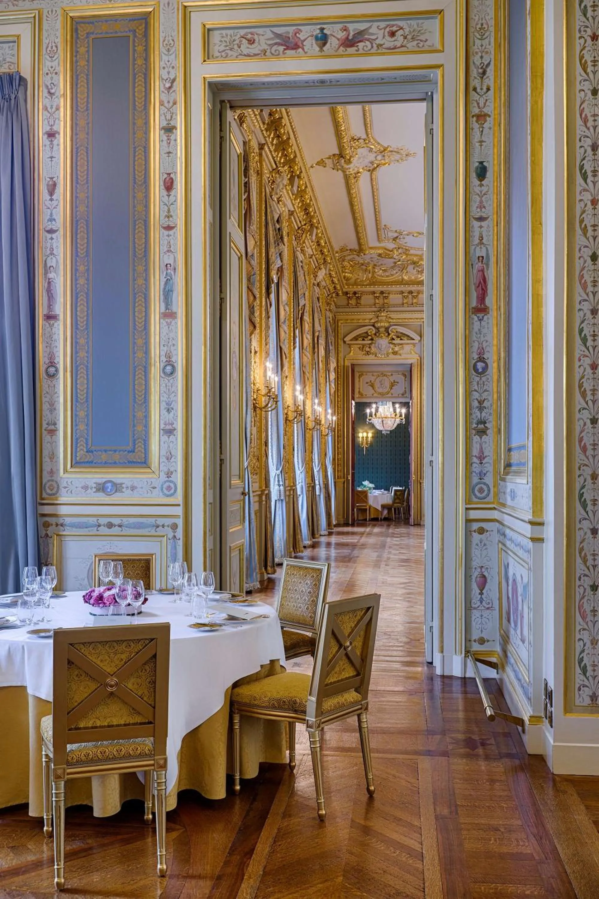 On site in Shangri-La Paris