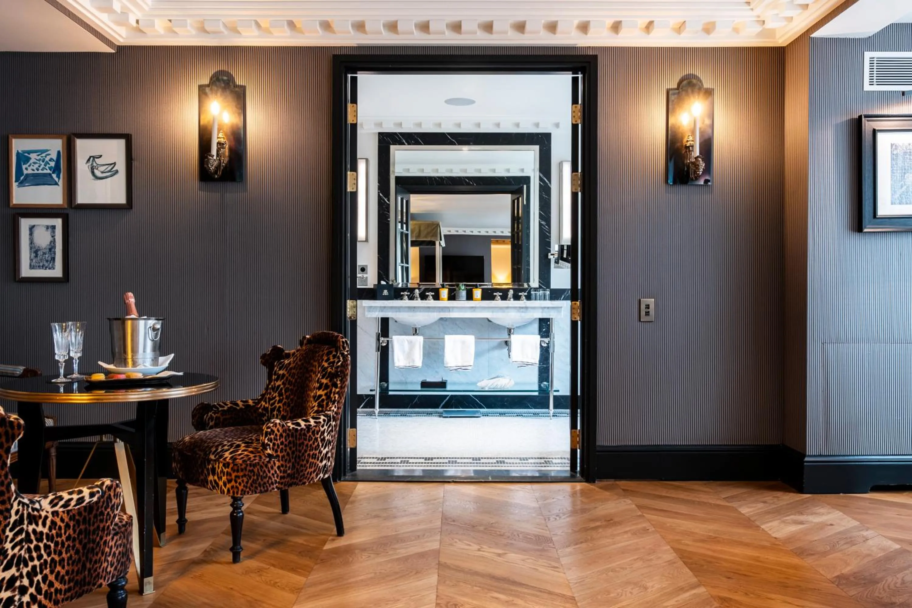 Hôtel de Berri Champs-Élysées, a Luxury Collection Hotel