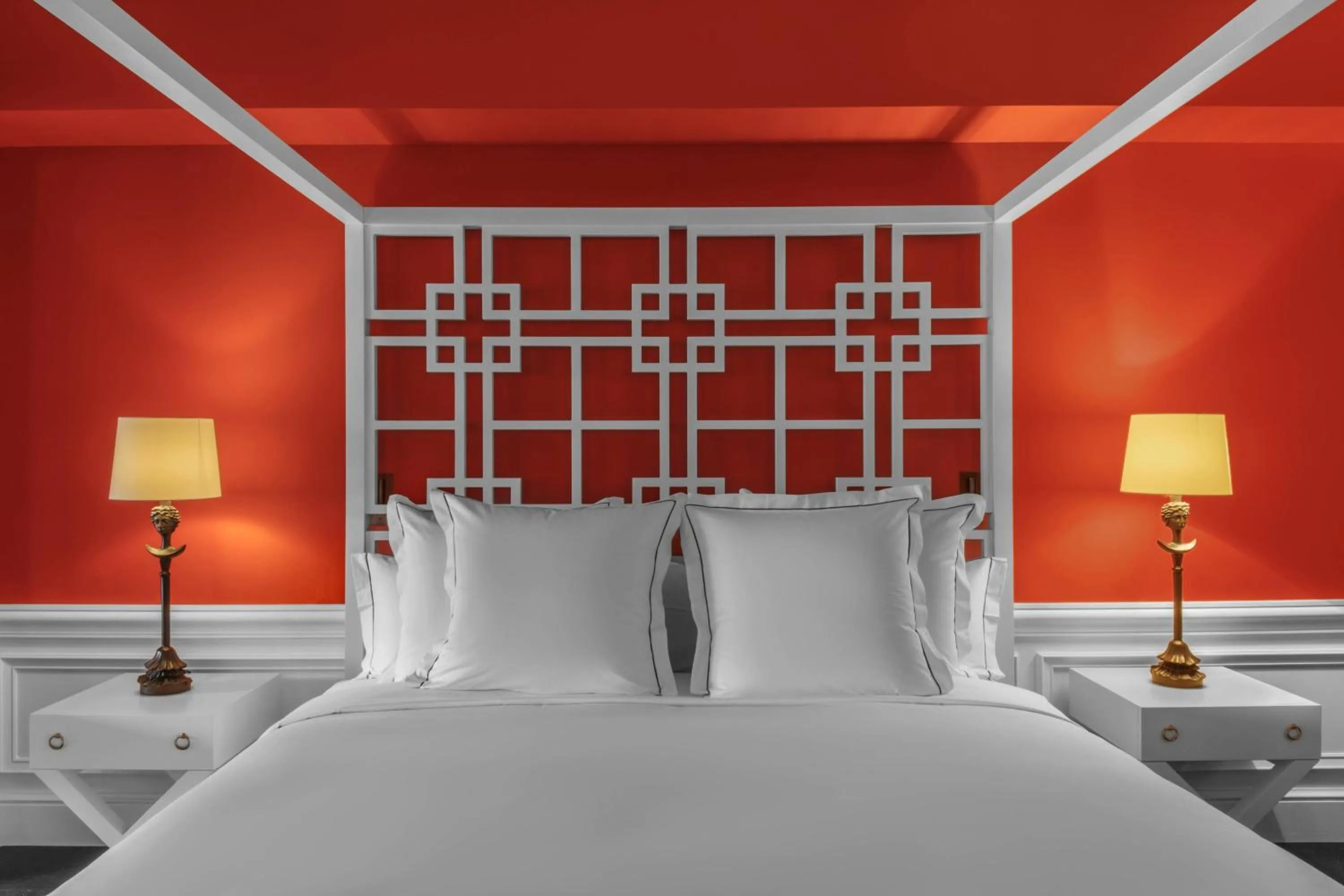 Photo of the whole room, Bed in Hôtel de Berri Champs-Élysées, a Luxury Collection Hotel