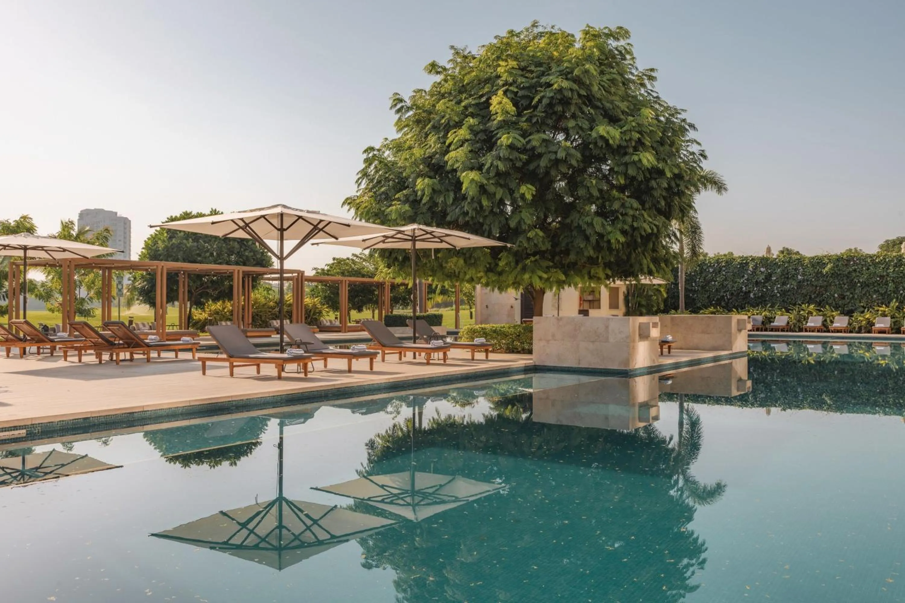 Swimming pool in The Santa Maria, a Luxury Collection Hotel & Golf Resort, Panama City