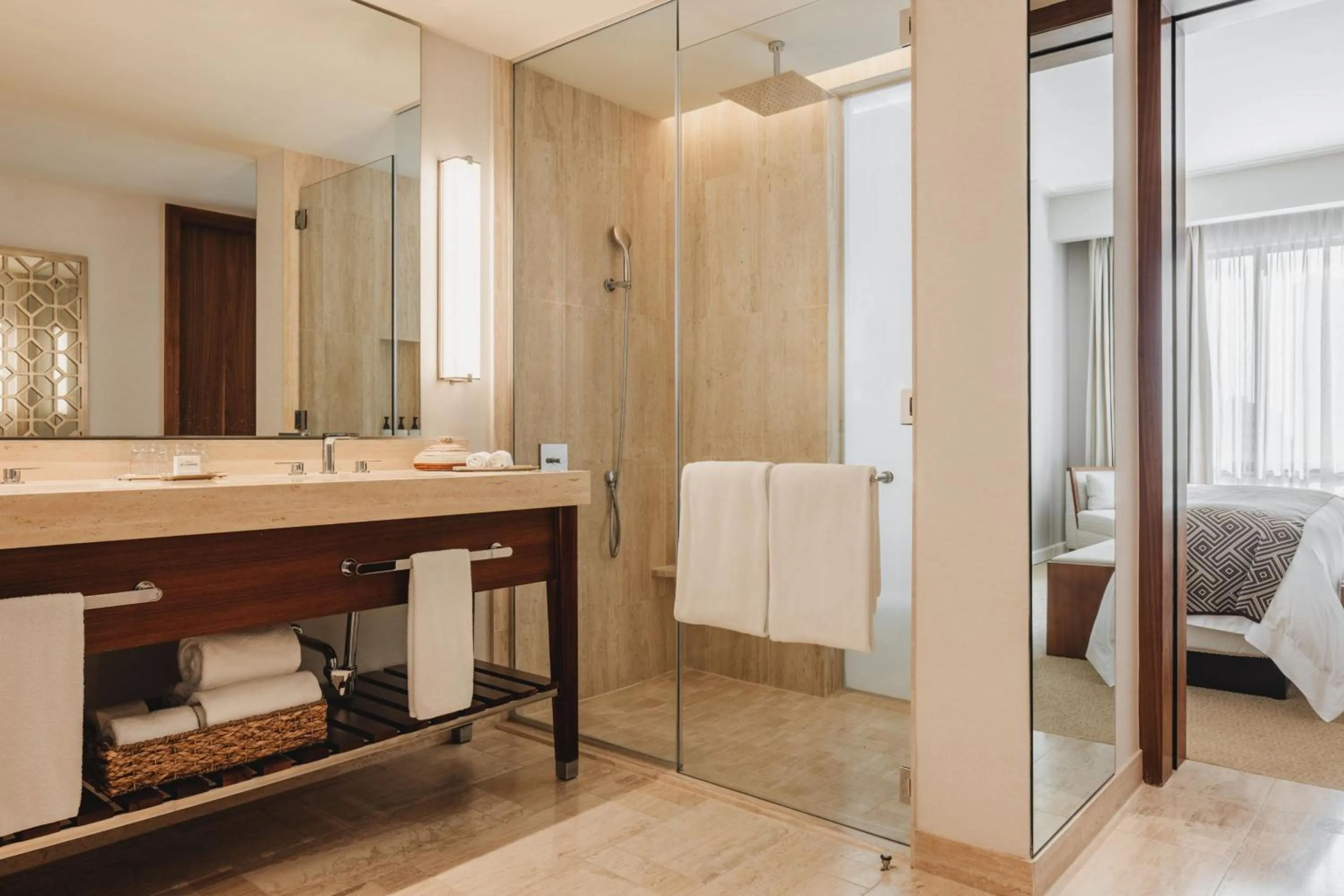 Bathroom in The Santa Maria, a Luxury Collection Hotel & Golf Resort, Panama City