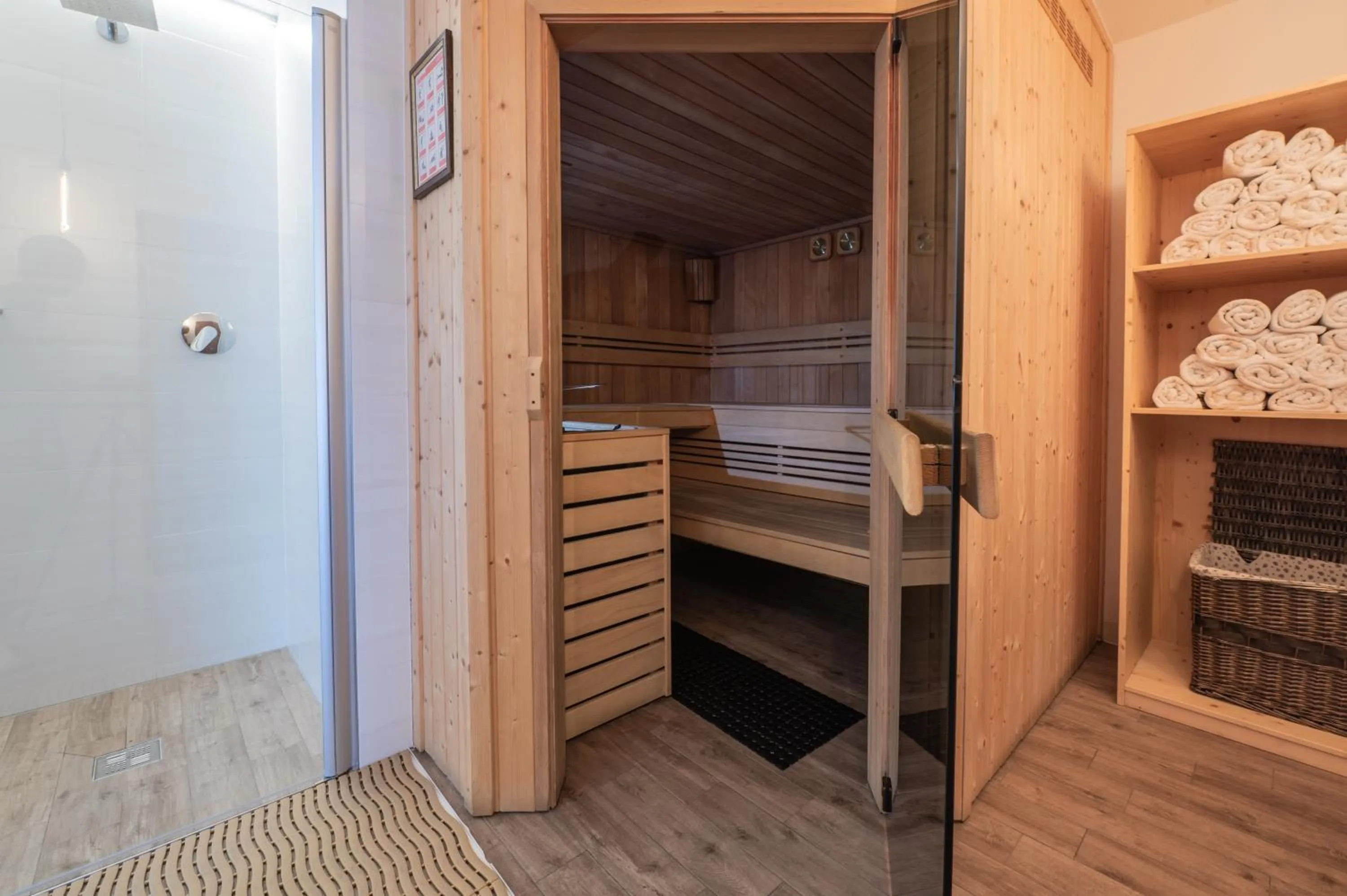Sauna, Bed in Residence Plan De Corones