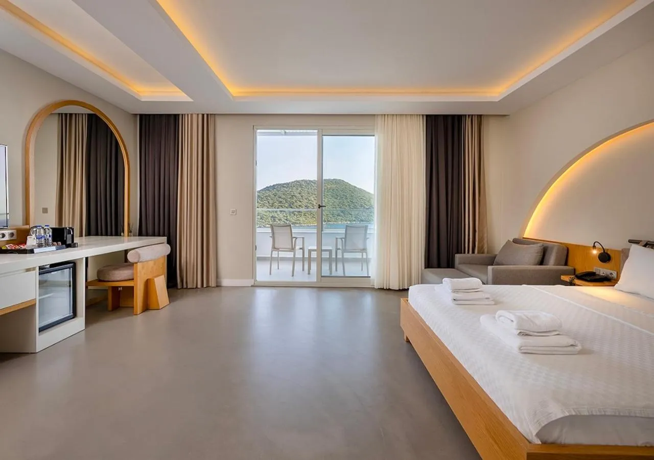 TV and multimedia, Bed in Kas Marin Hotel