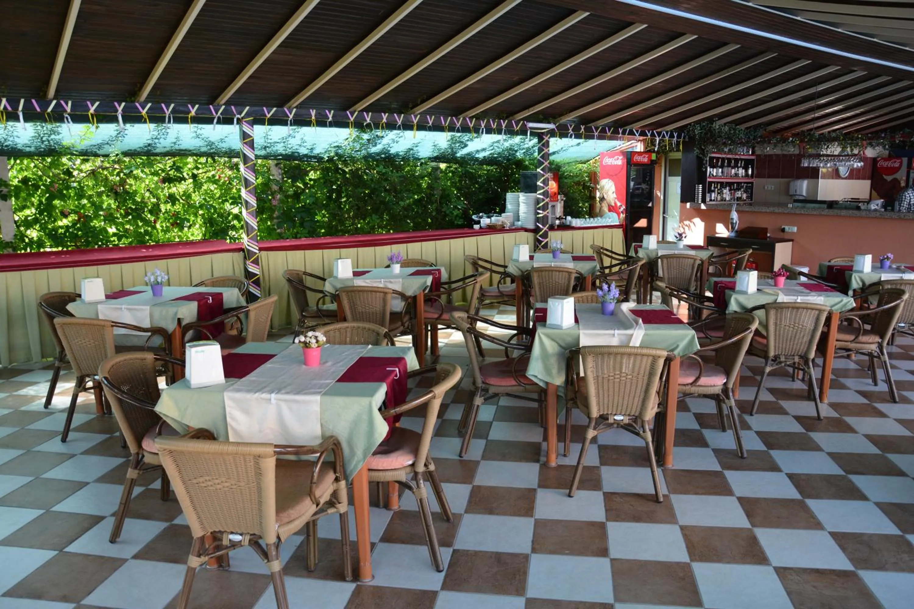 Lounge or bar in Yavuzhan Hotel