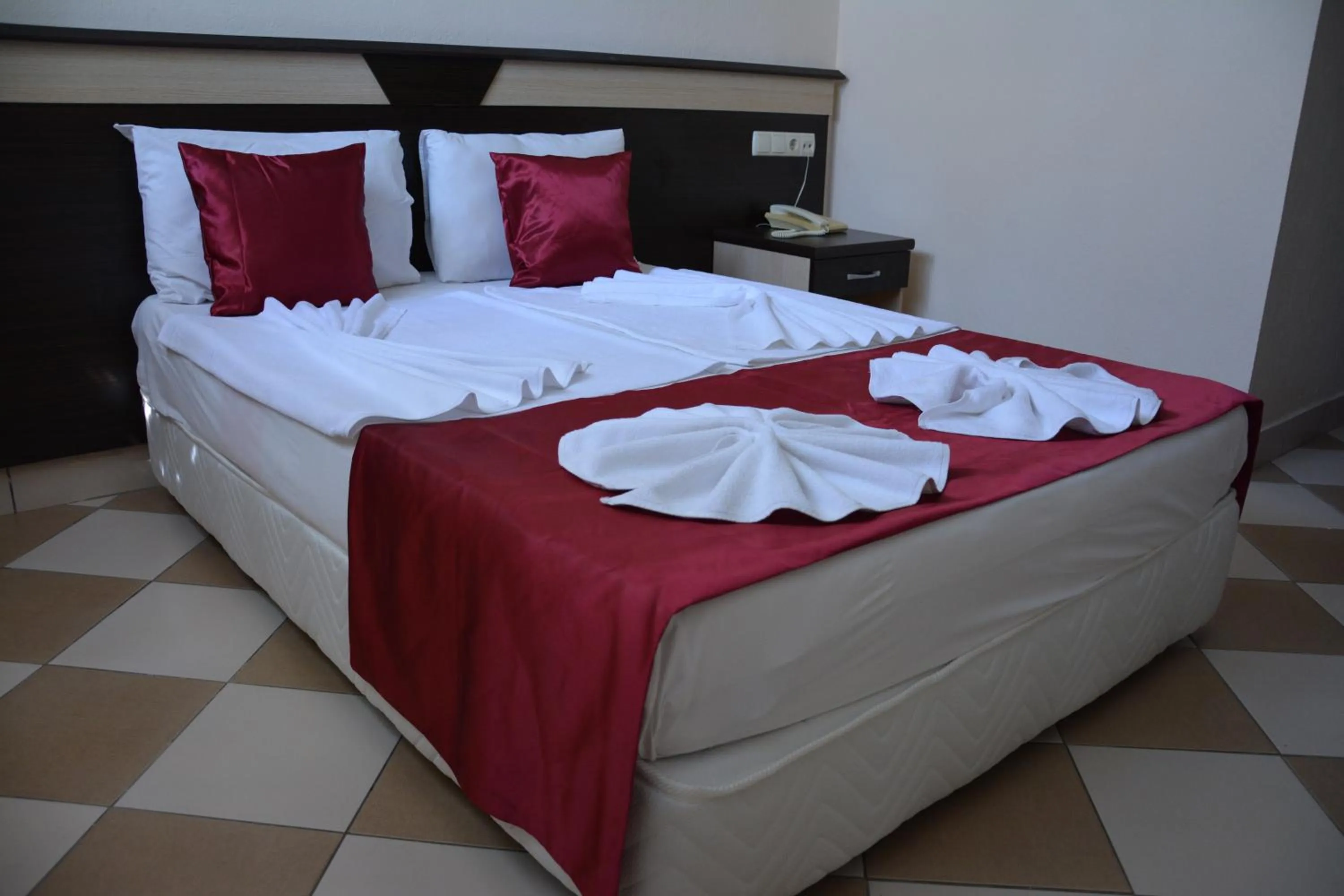 Photo of the whole room, Bed in Yavuzhan Hotel