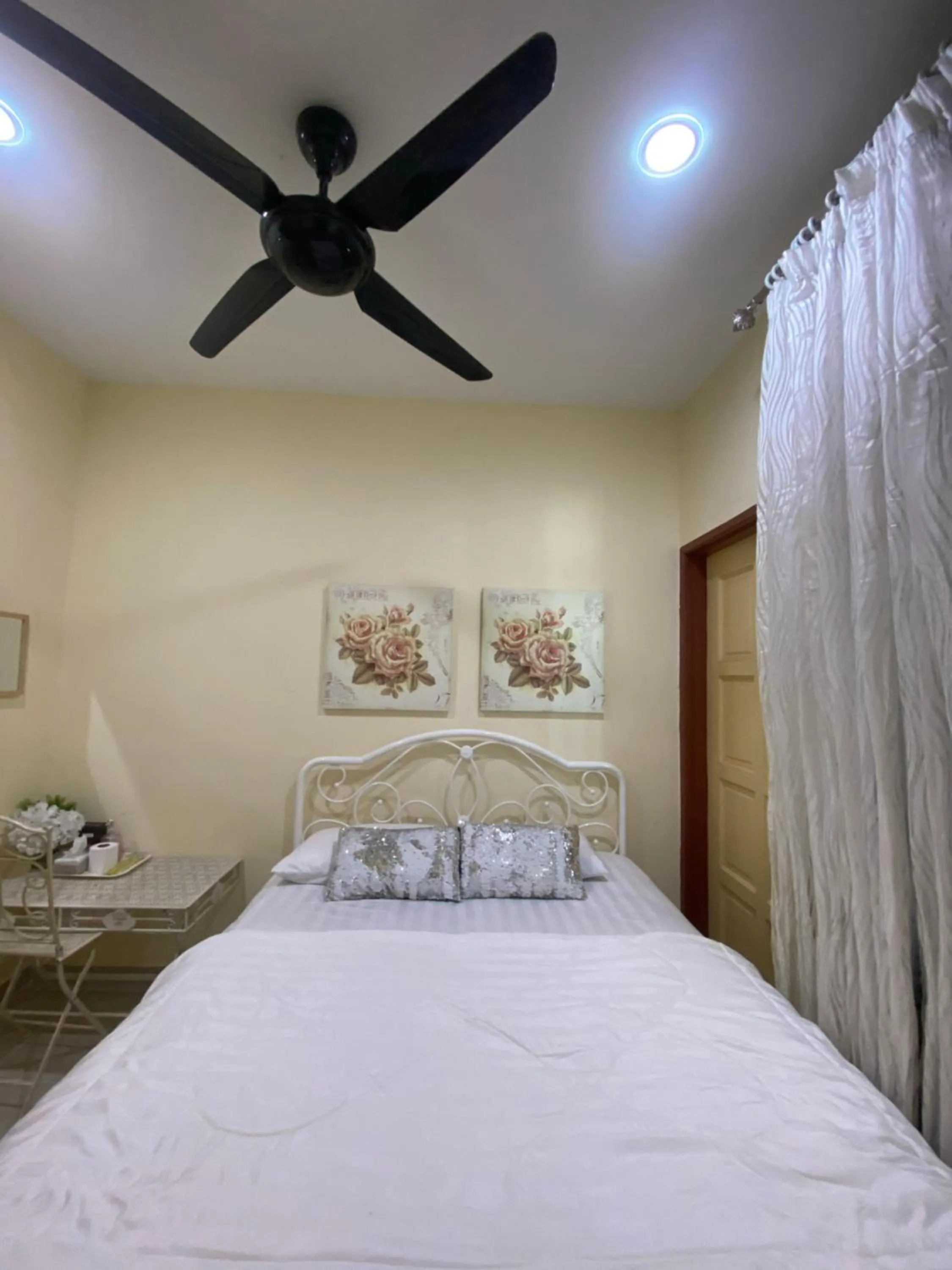 Photo of the whole room, Bed in AAM Hotel