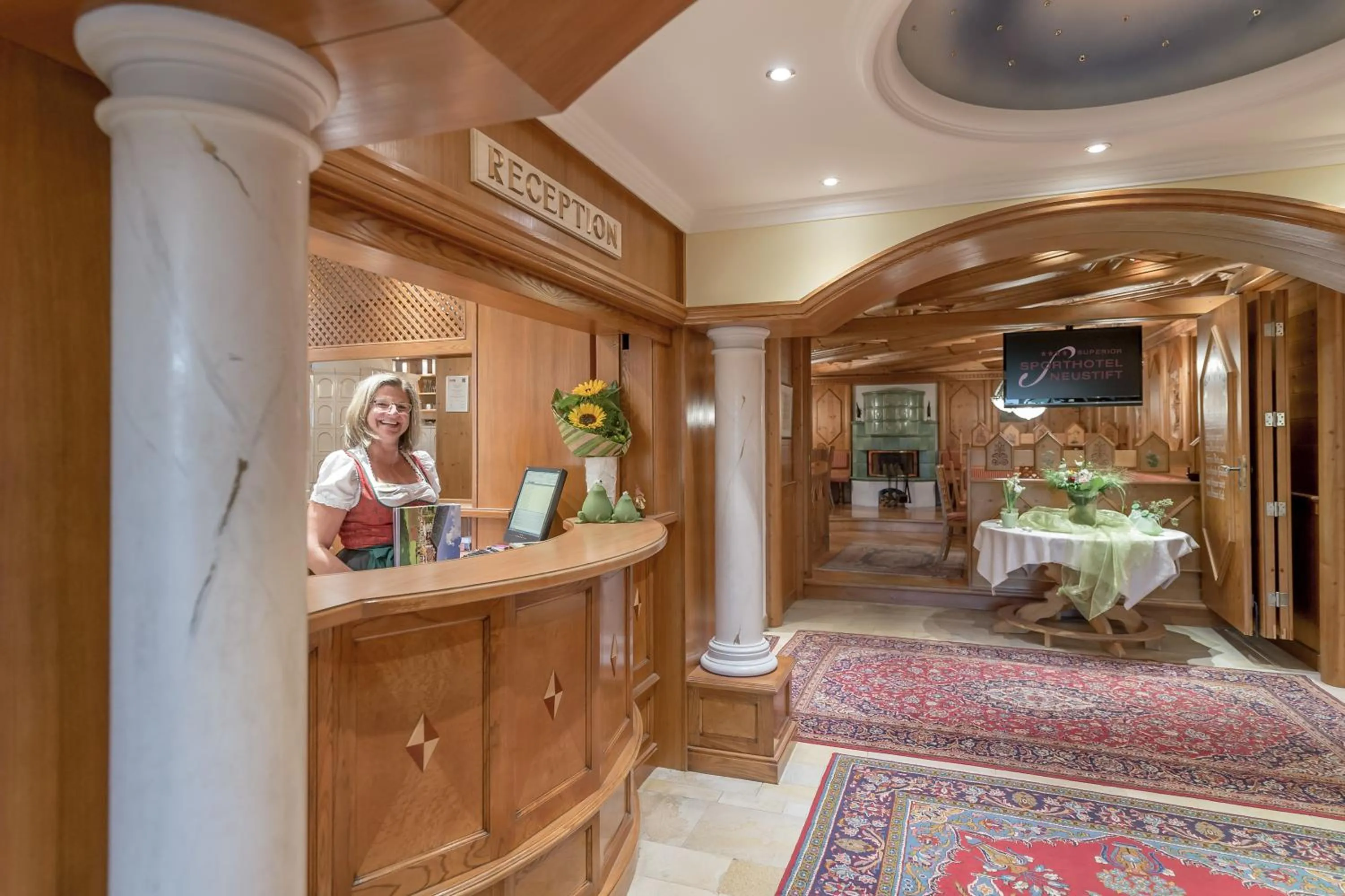 Lobby or reception in Sporthotel Neustift